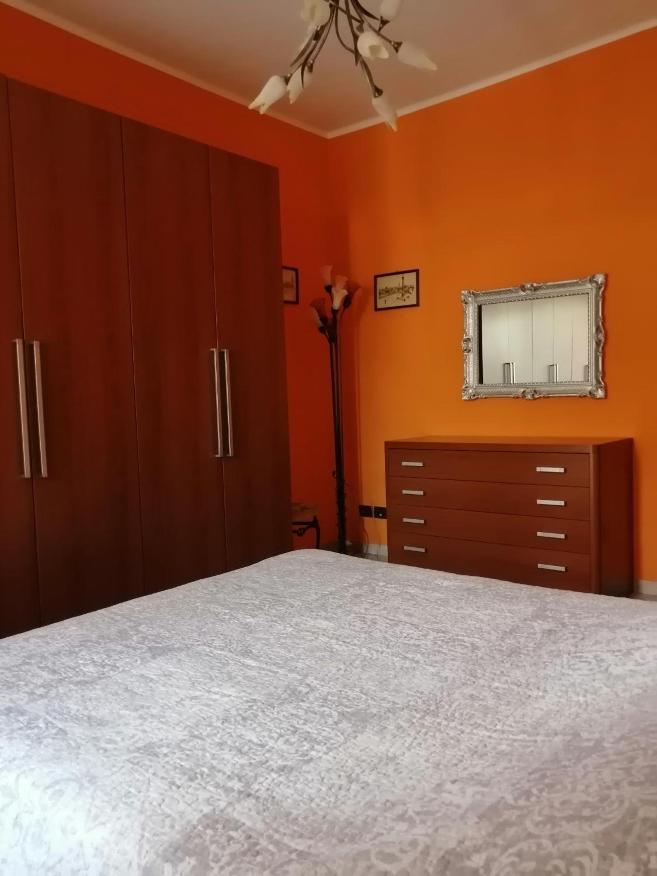 Two-Bedroom Apartment - Photo 10