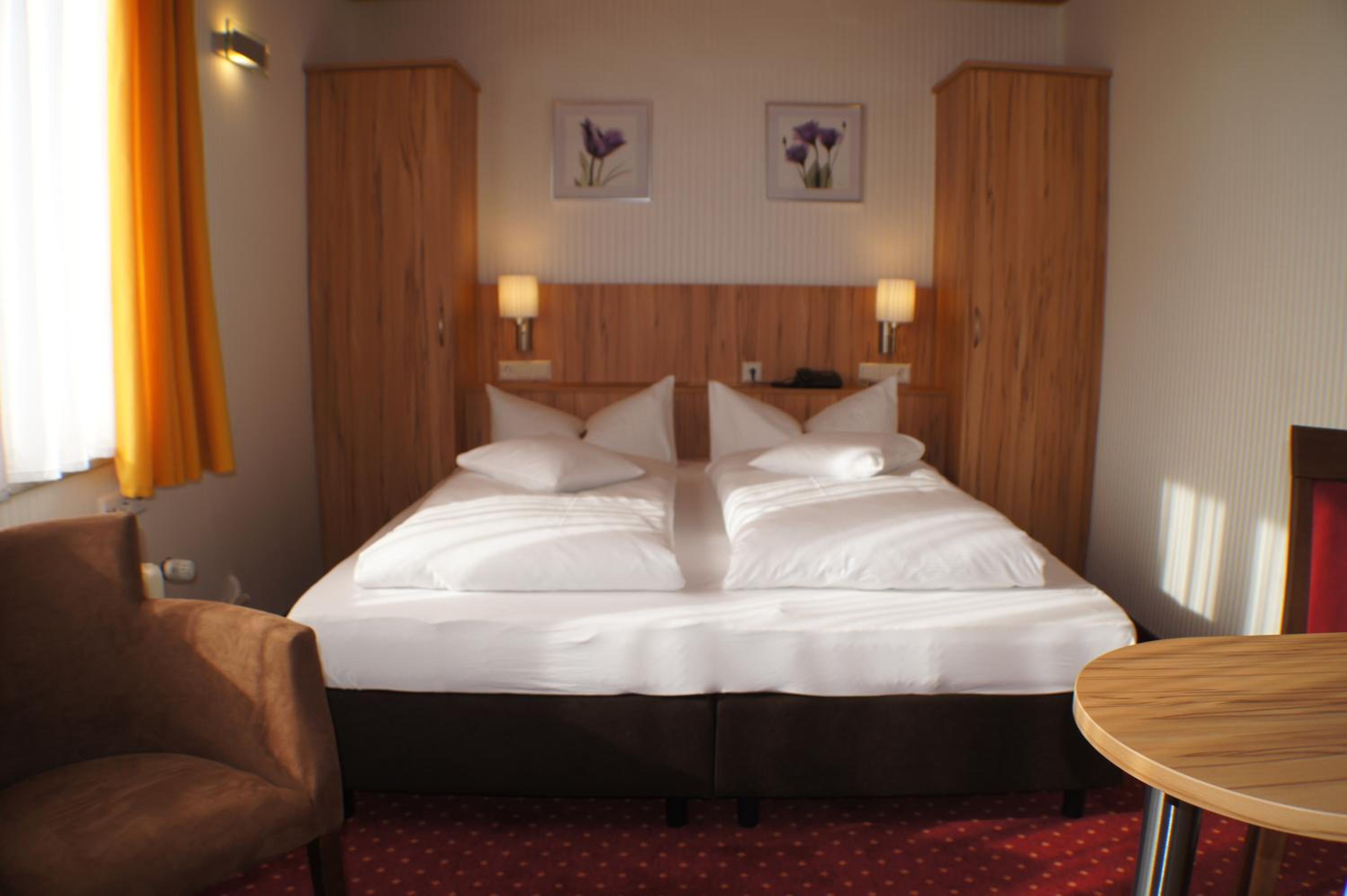 Double Room - Photo 3