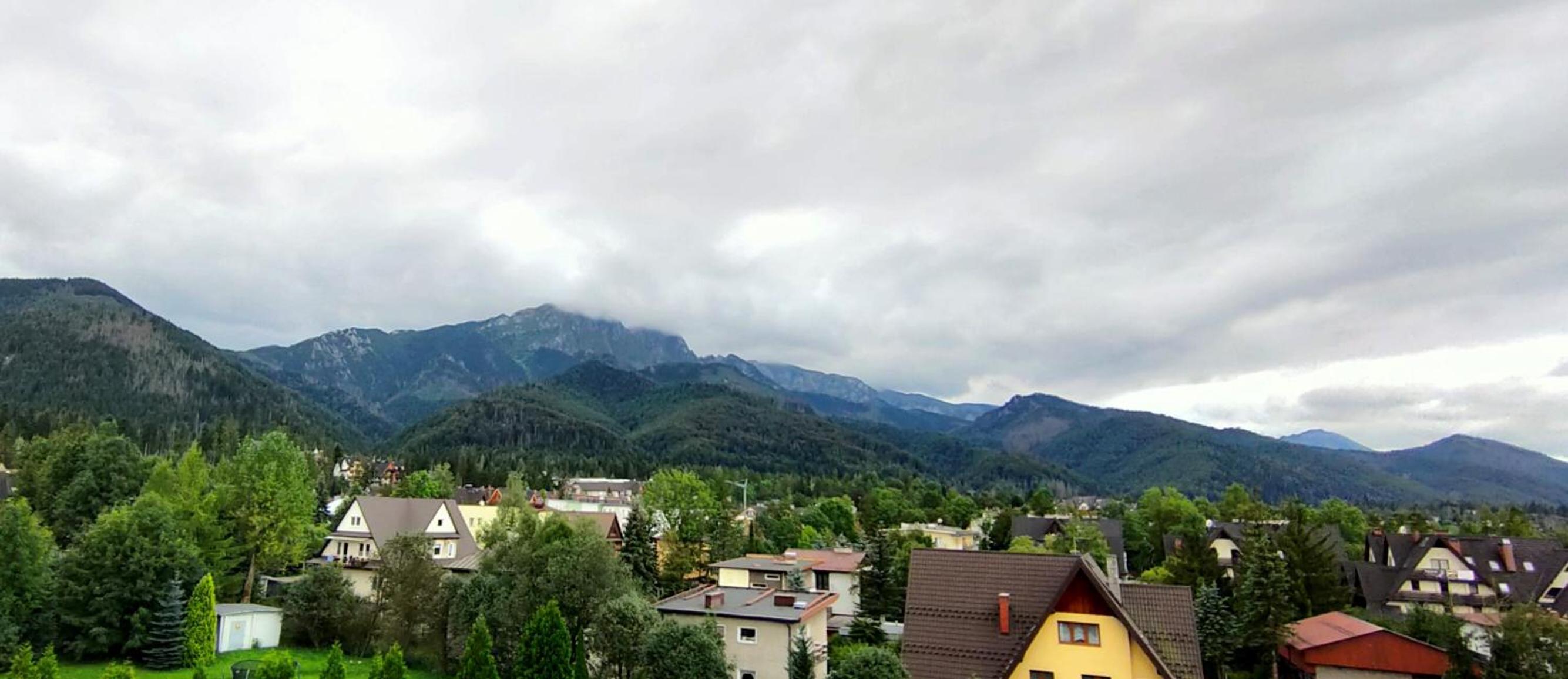 Double Room with an extra bed view / balcony - Photo 8