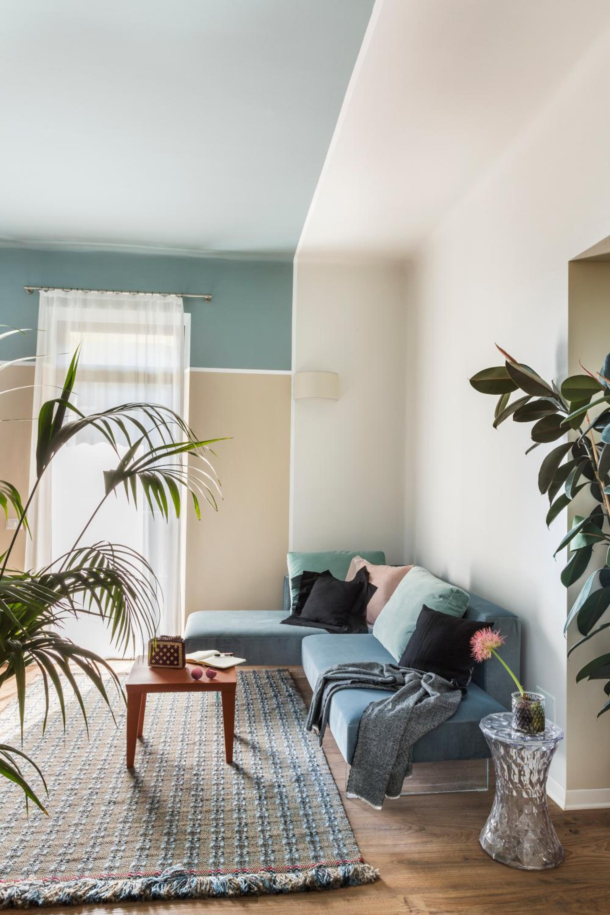 Two-Bedroom Apartment Comfort - Photo 1
