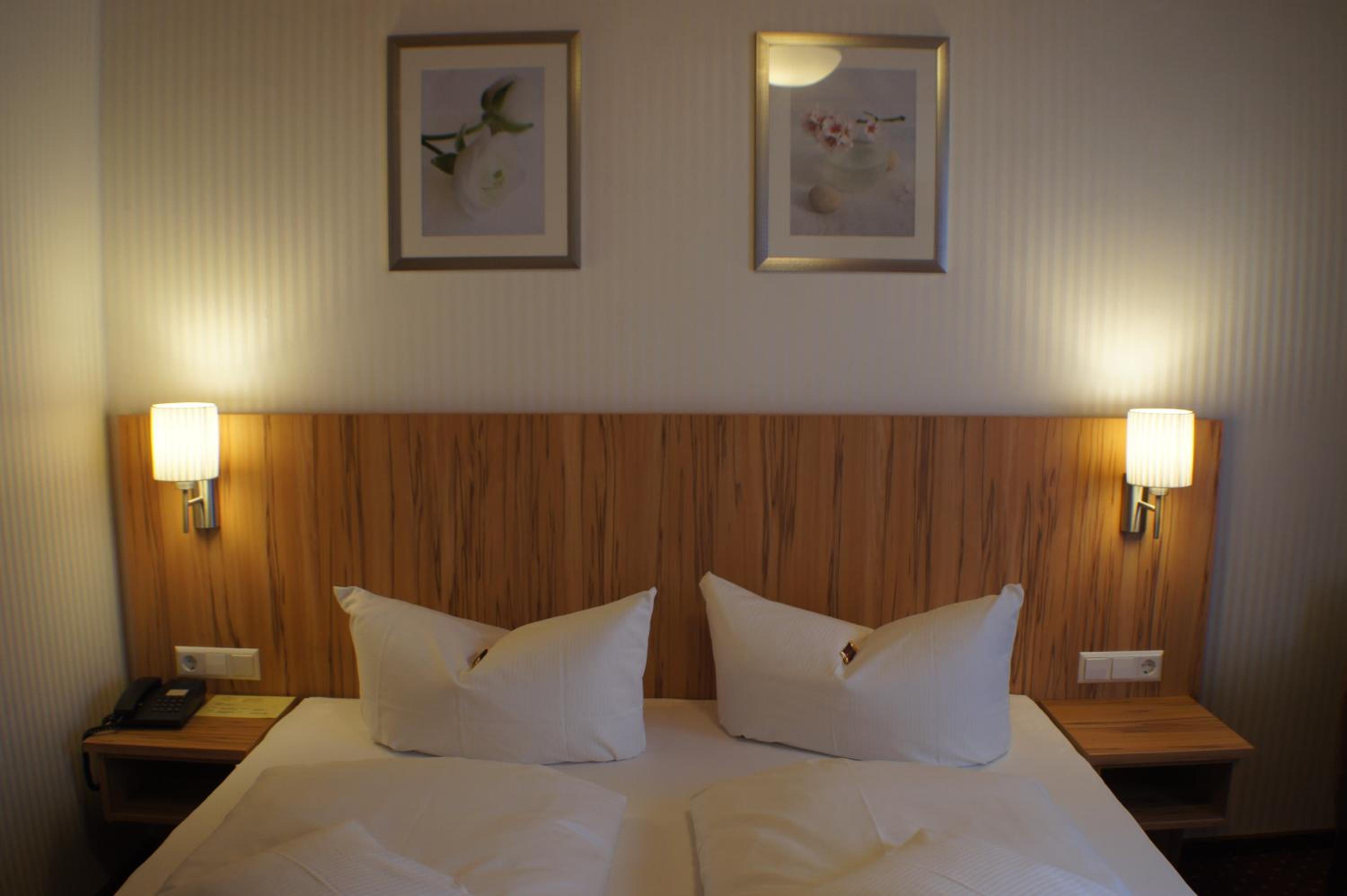 Double Room - Photo 15
