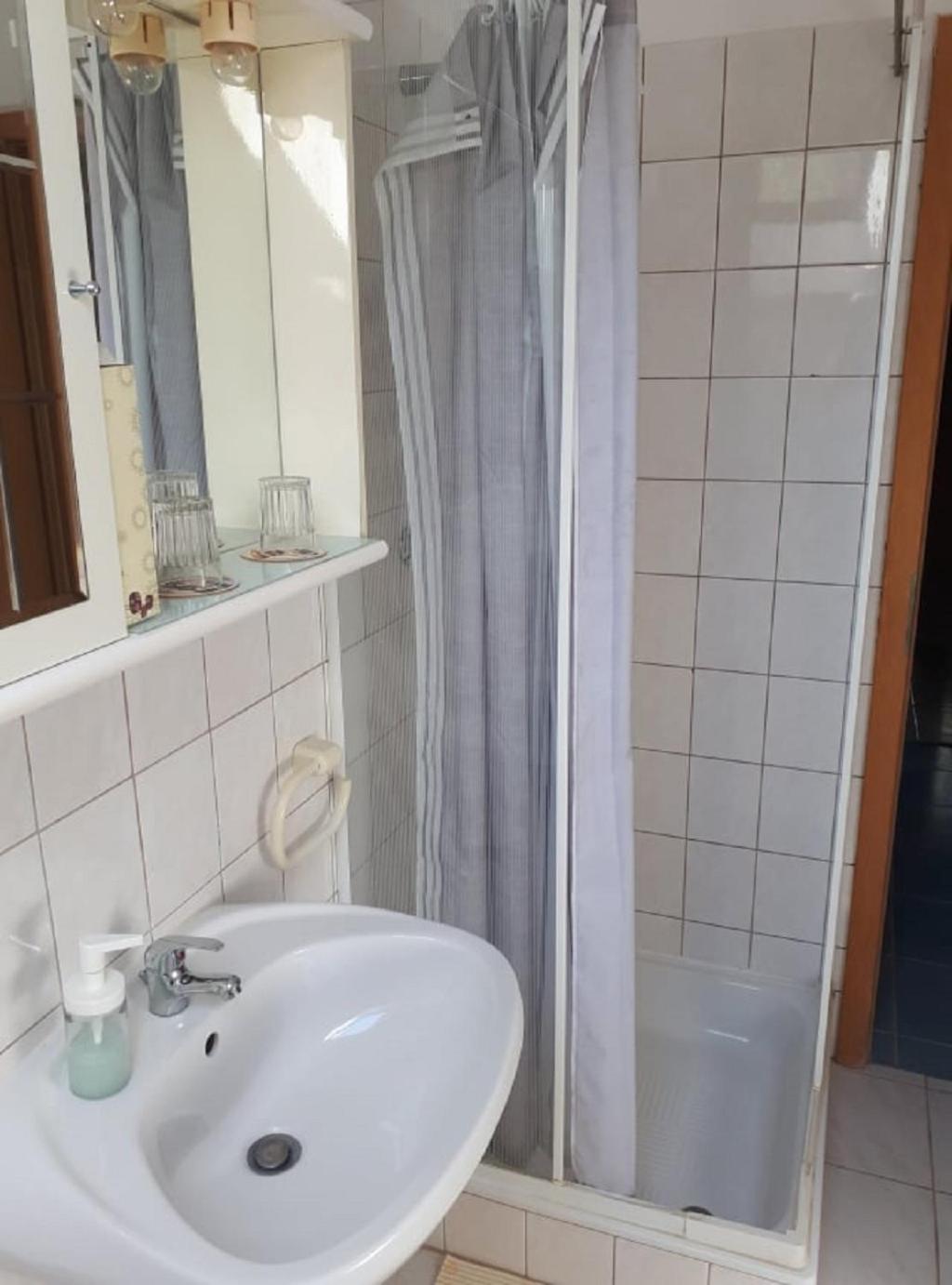 Double Room With Private Bathroom photo 3