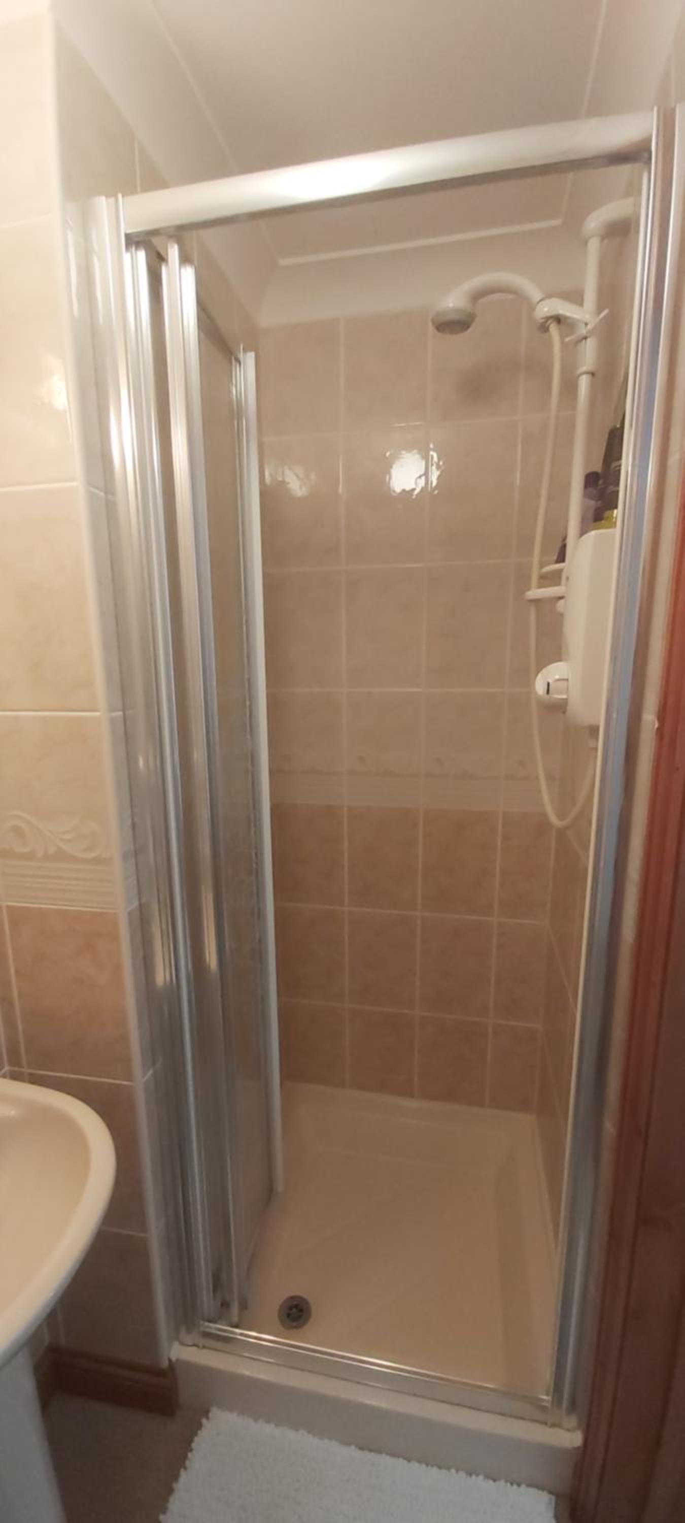 Double Room - Photo 7