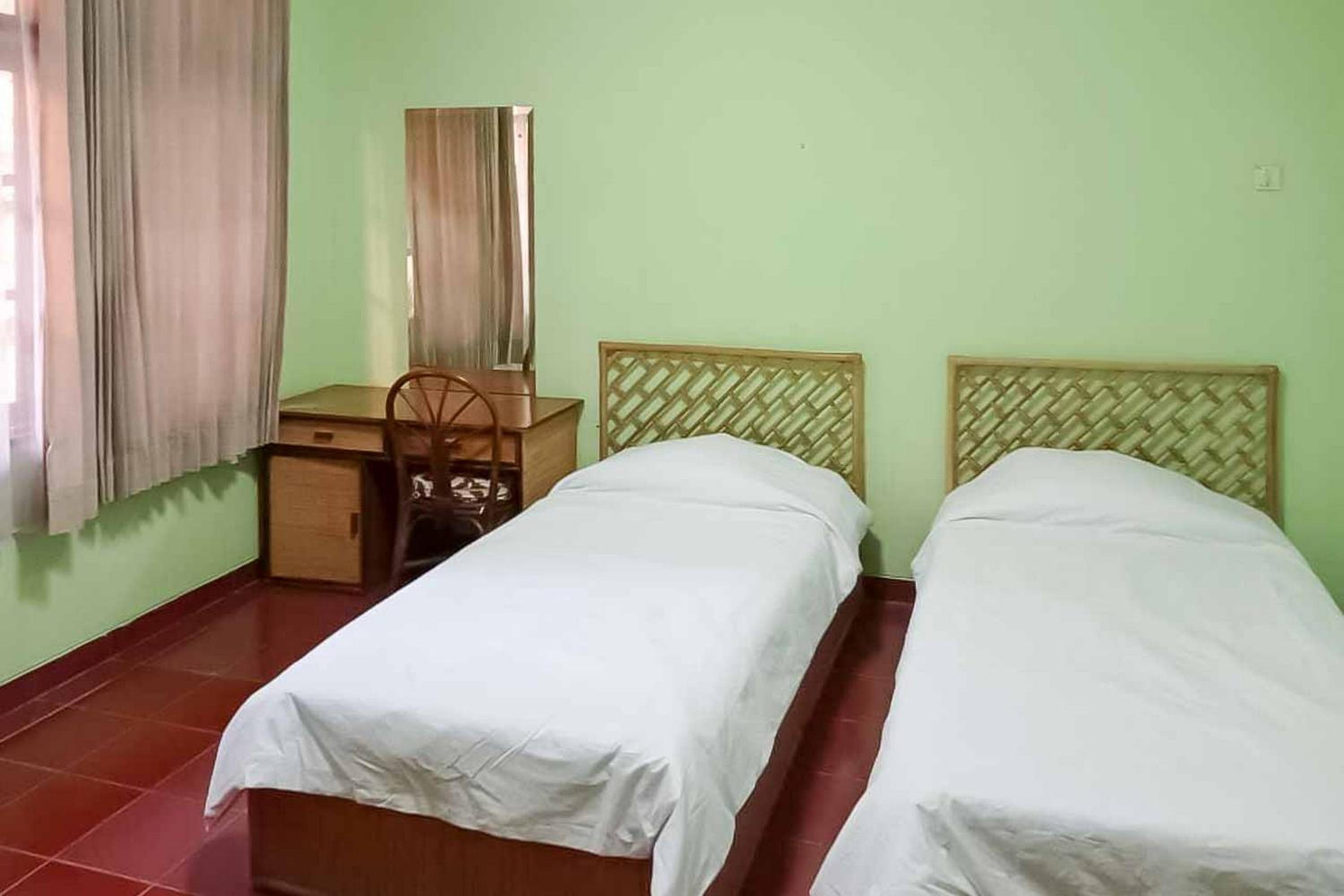Twin Room - Photo 1