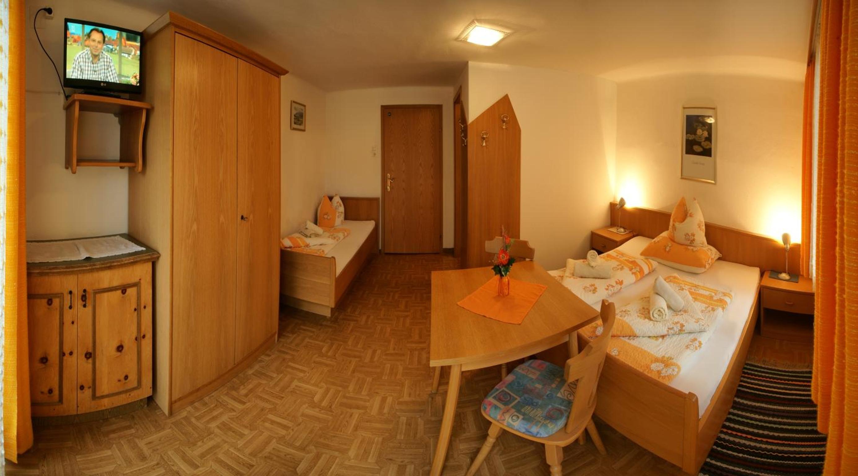 Triple Room photo 1