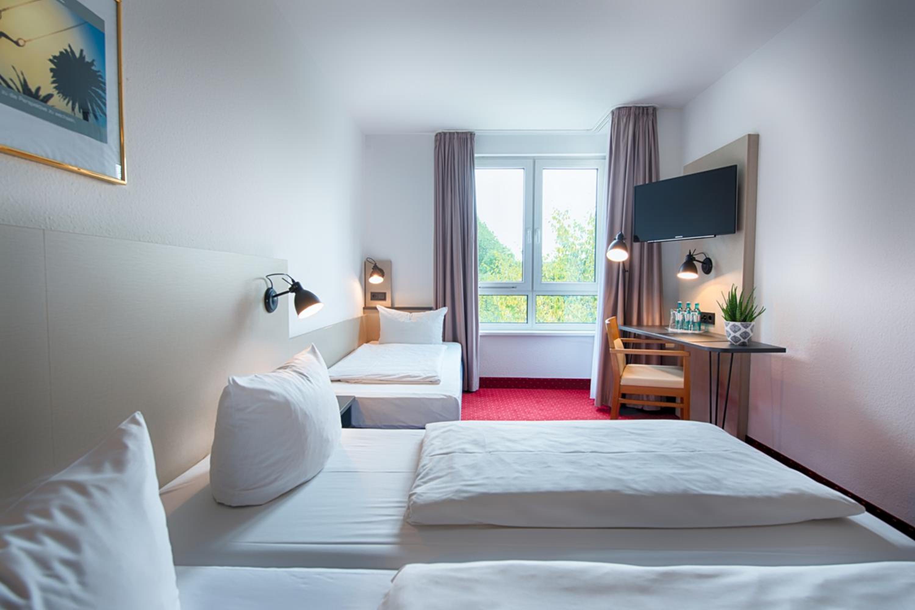 Business Triple Room photo 2