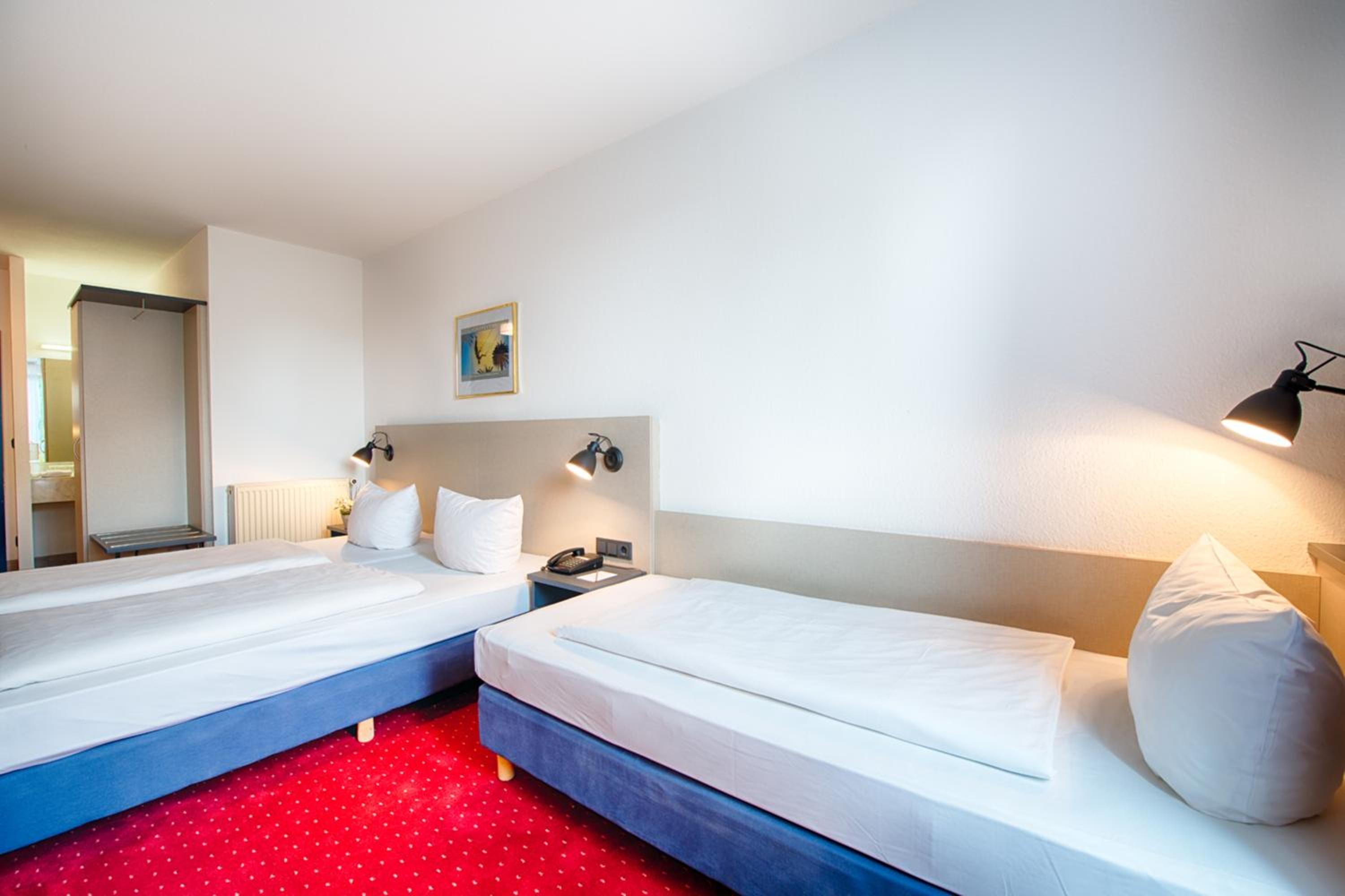 Business Triple Room photo 3