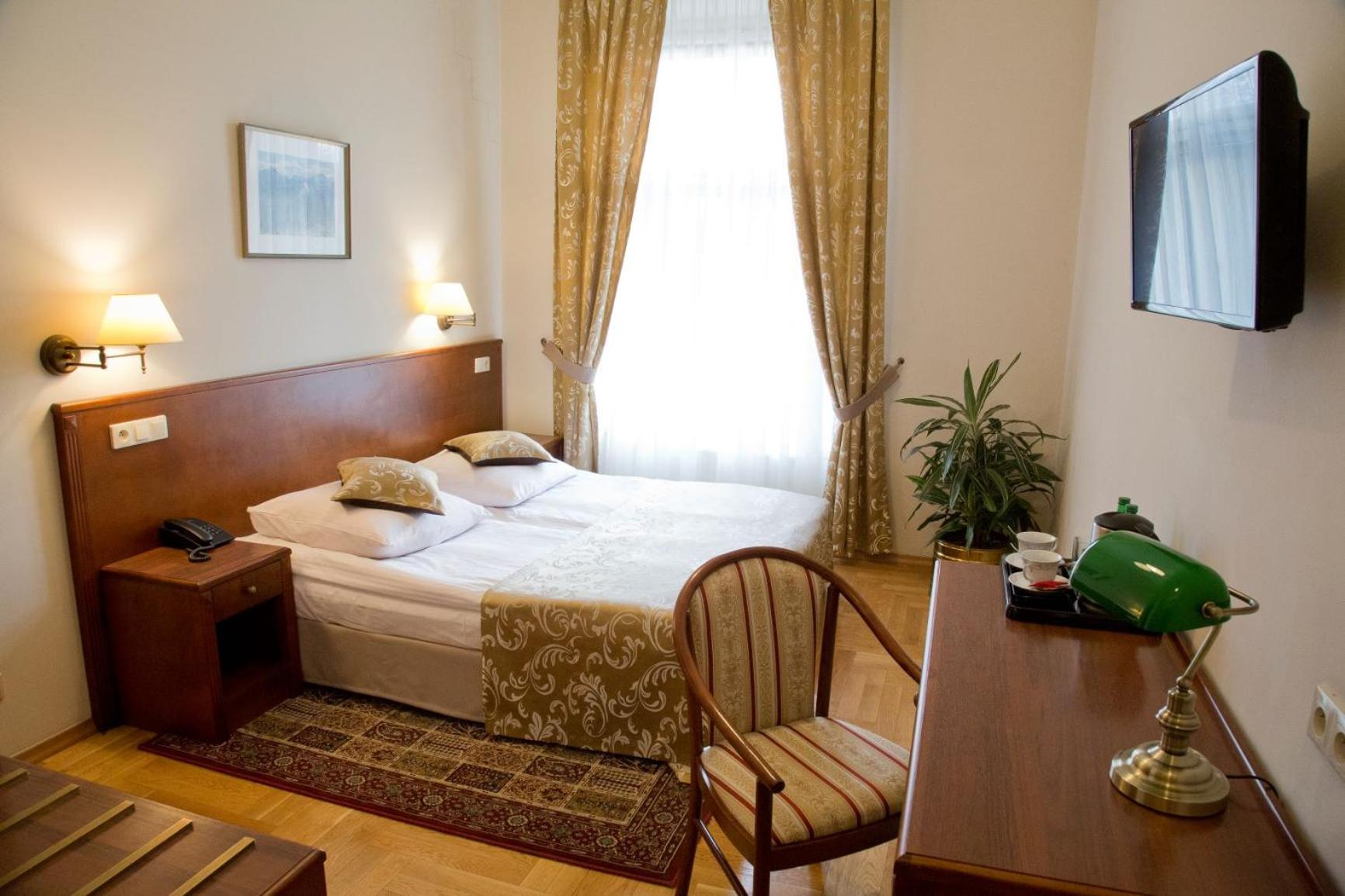 Double Room photo 2