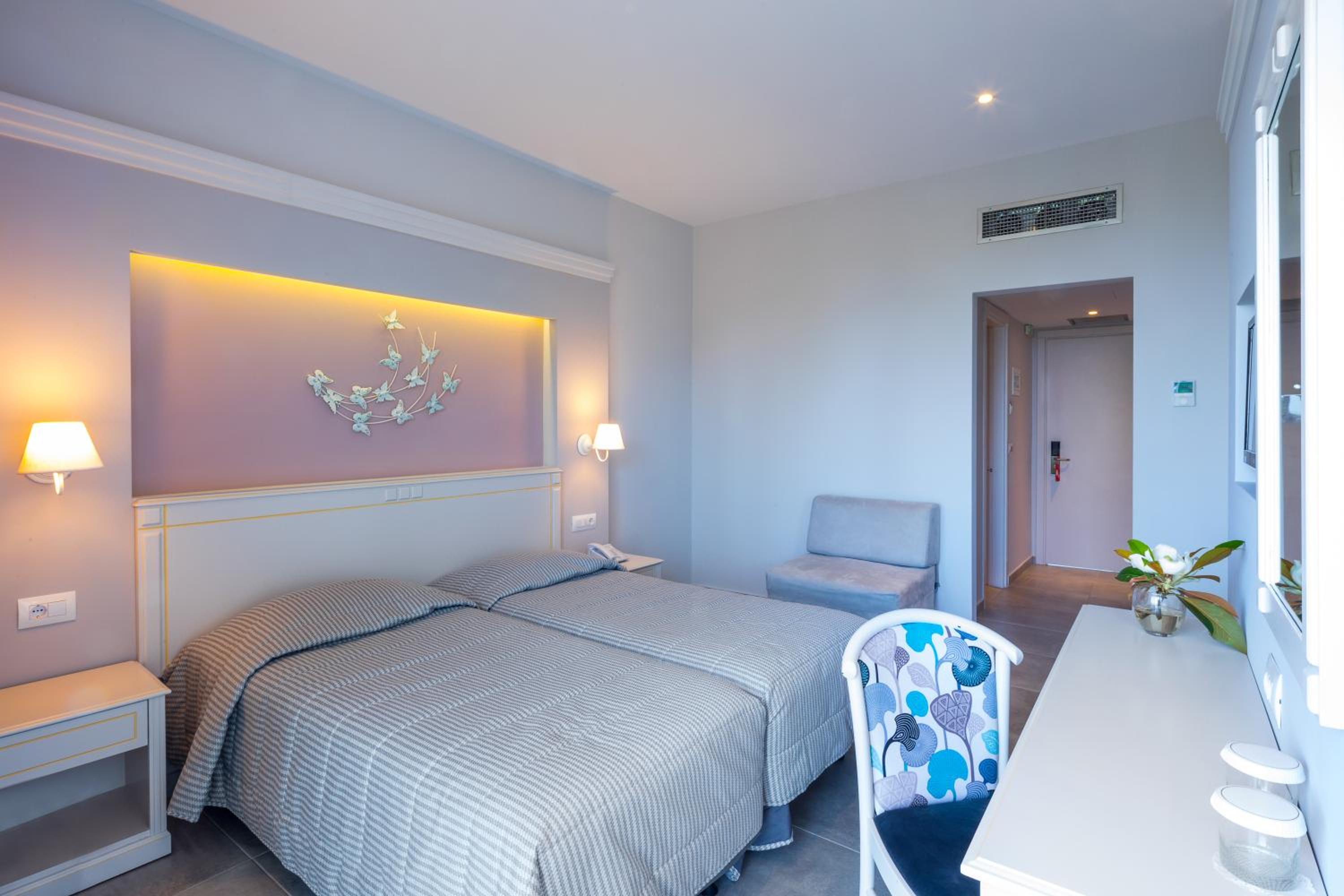 Superior Doppel- oder Zweibettzimmer mit Meerblick