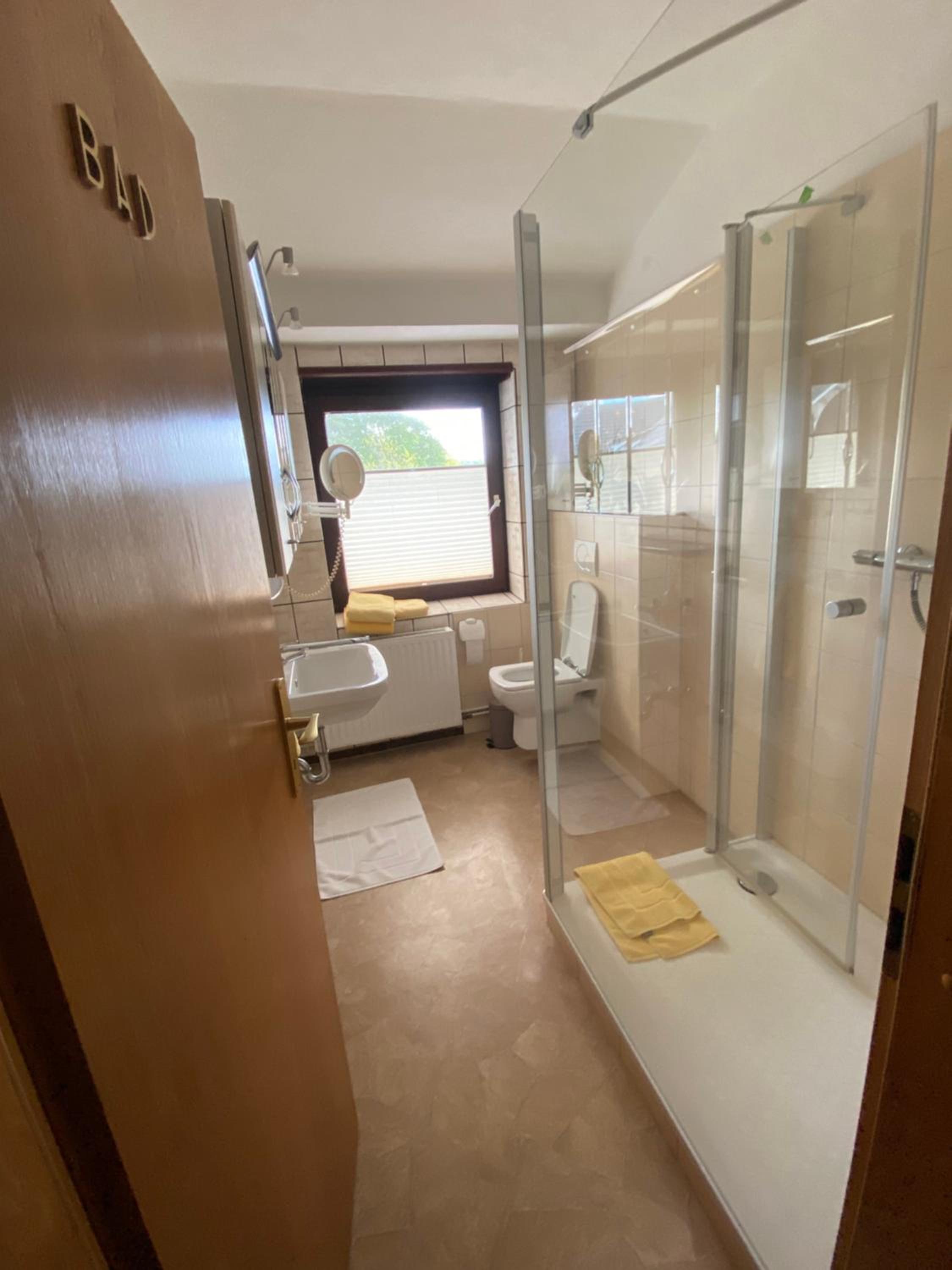 Double Room - Photo 11