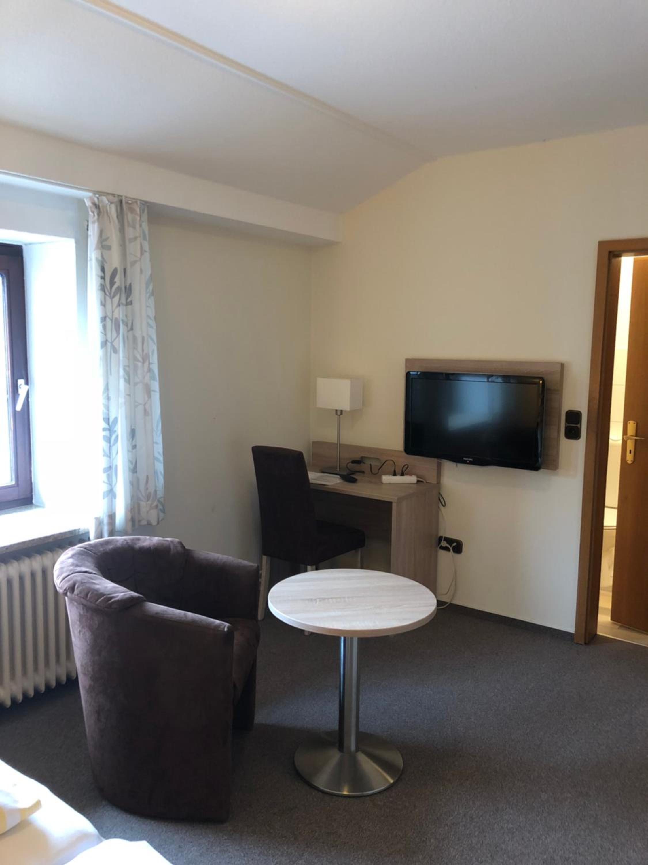 Double Room - Photo 4