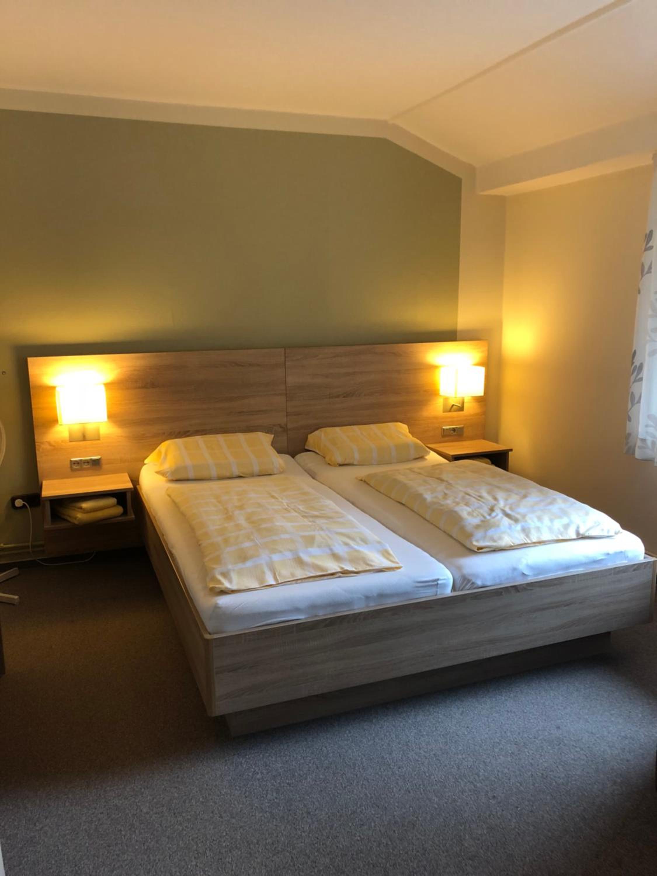 Double Room - Photo 6