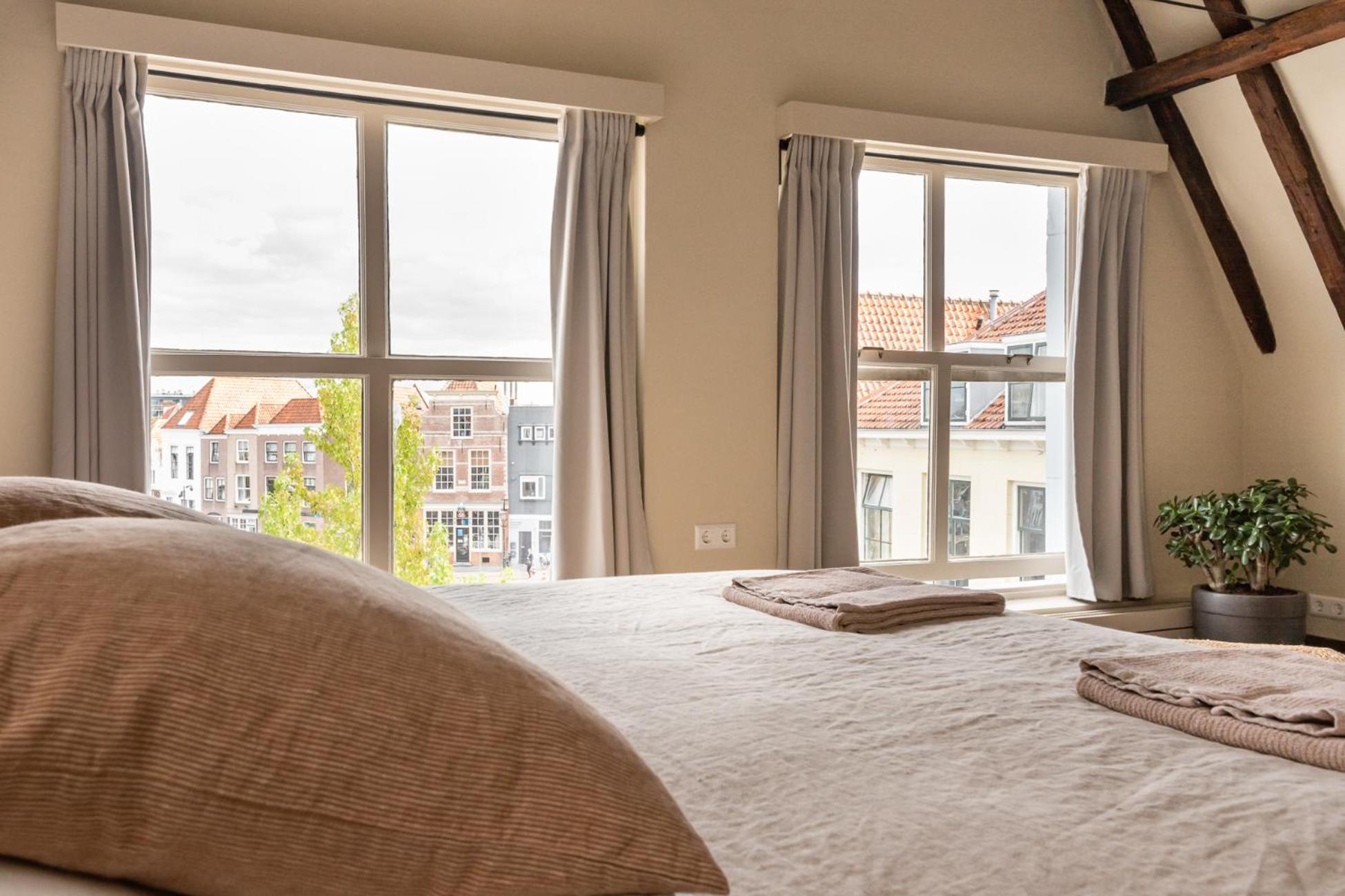Superior King Suite with Harbor View - Photo 17