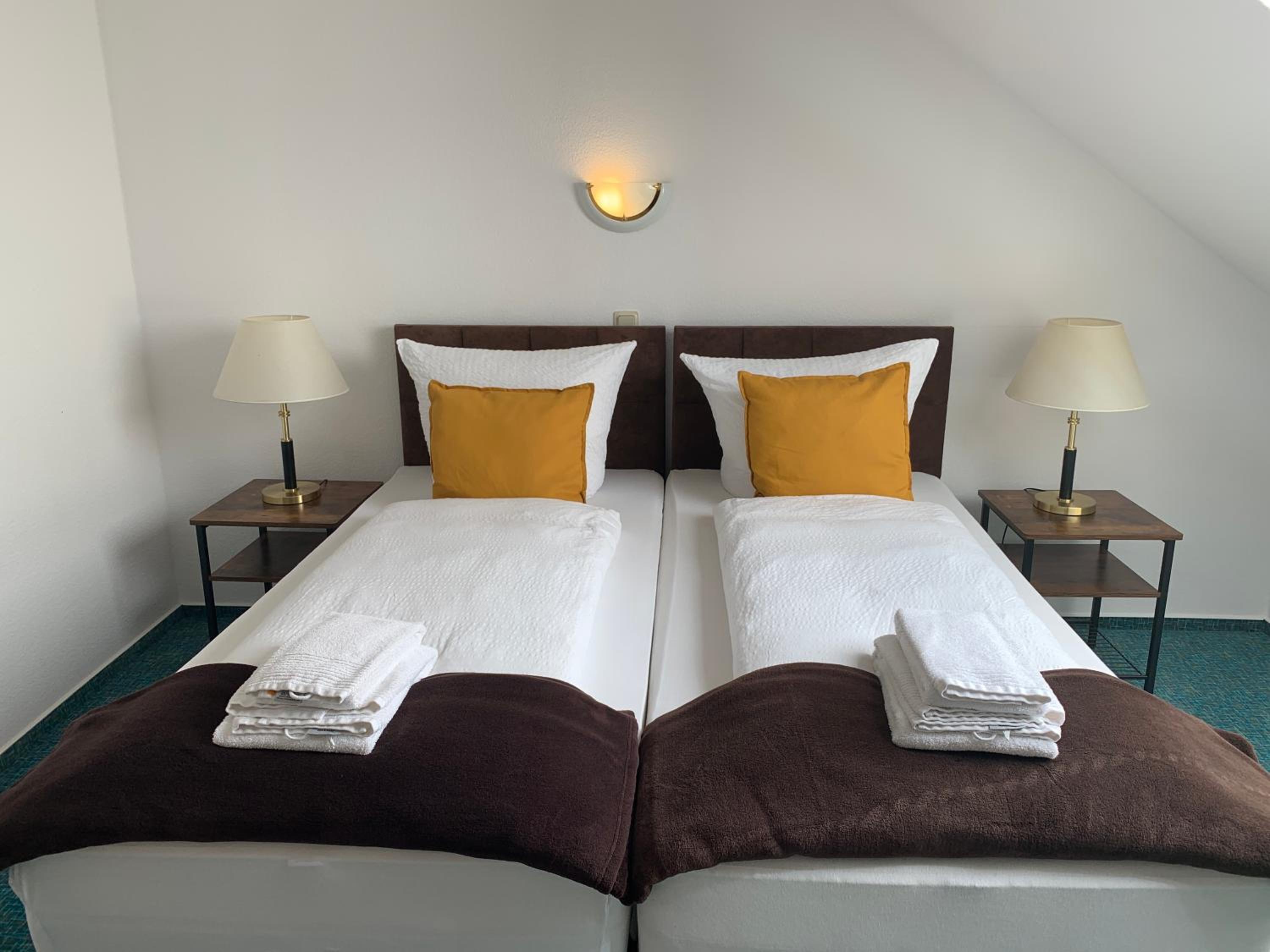Standard Double Room - Photo 2