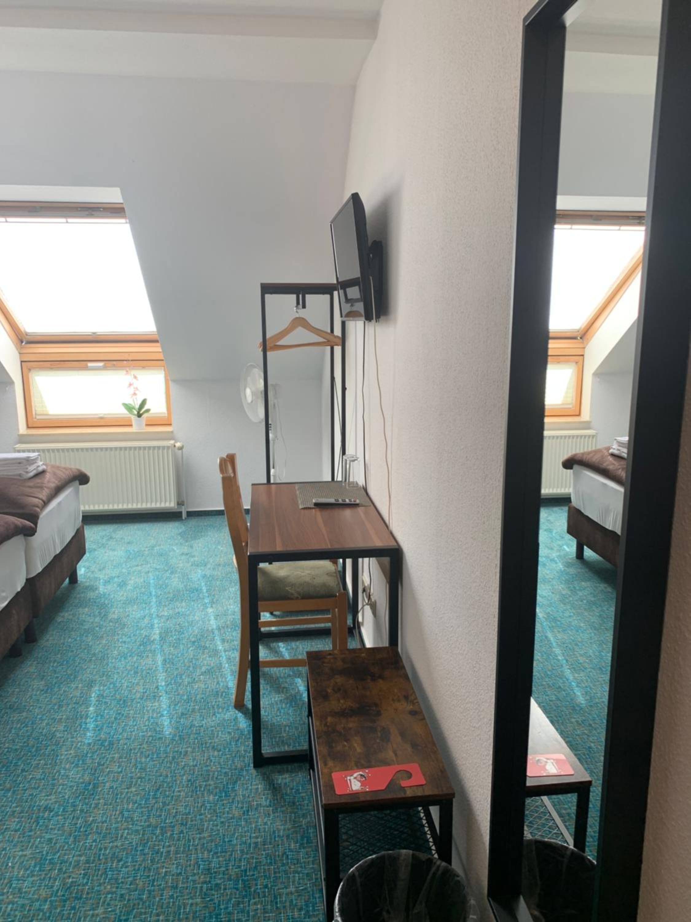 Standard Double Room - Photo 5