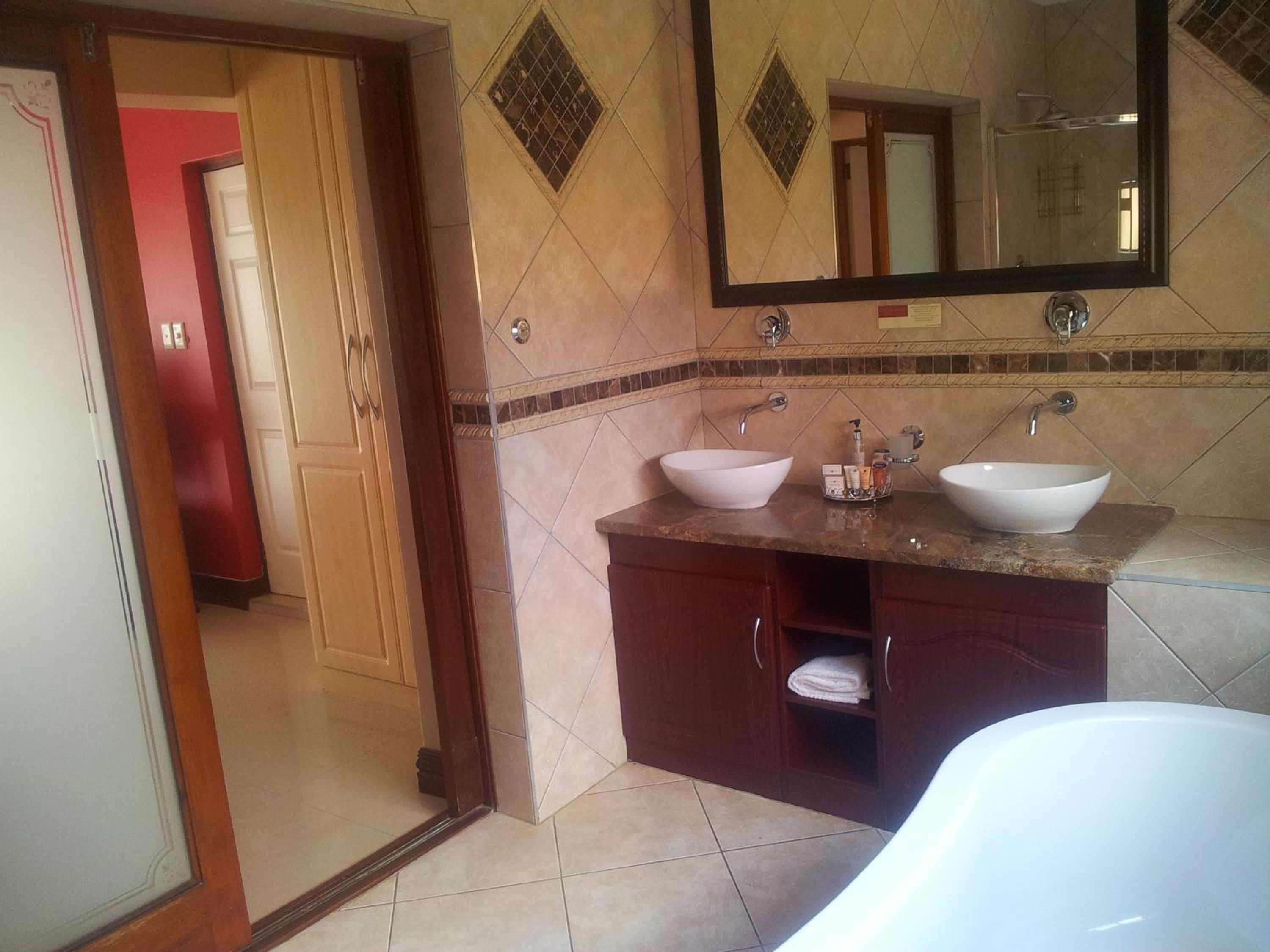 Superior Suite photo 3