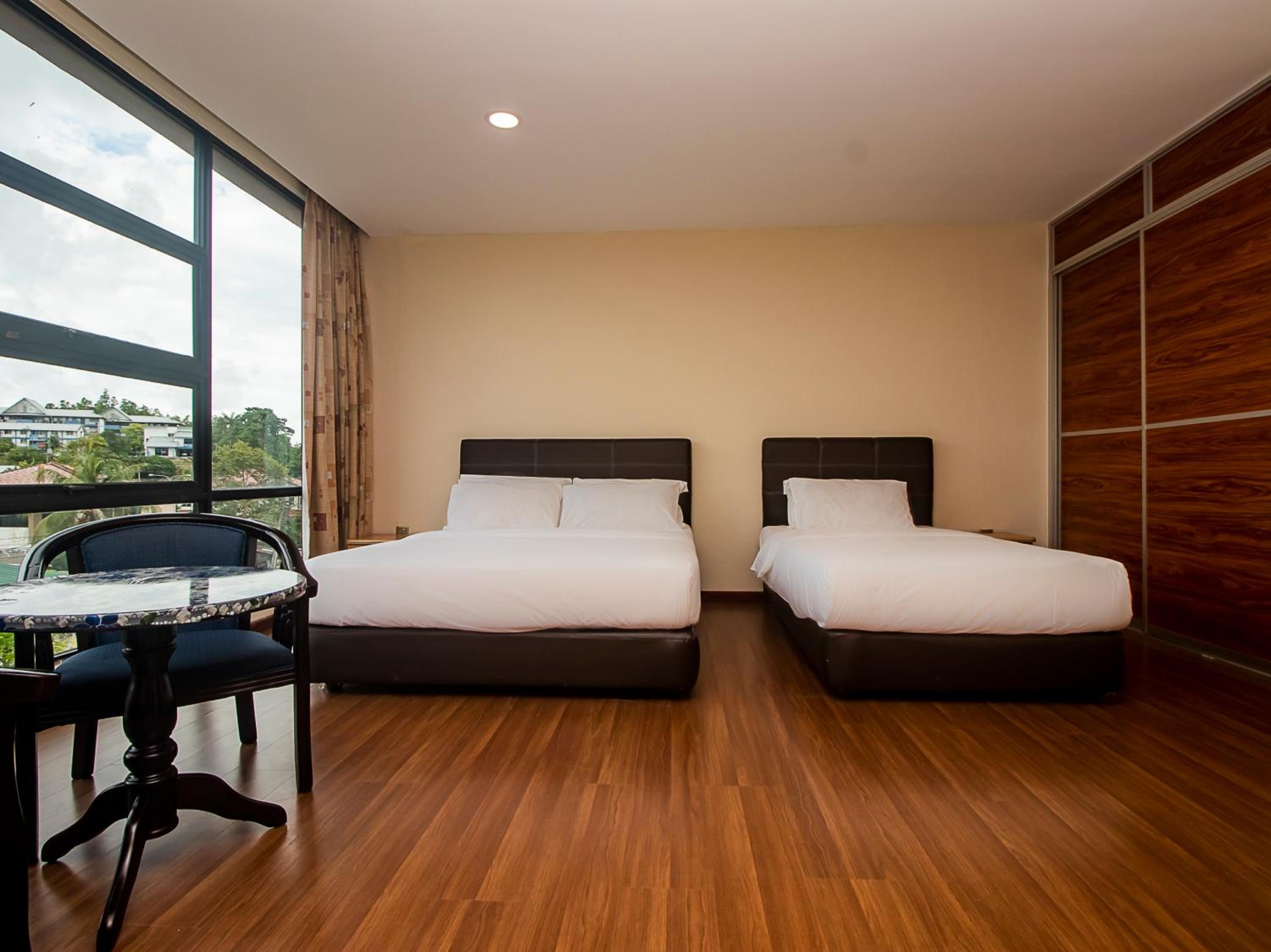 Deluxe Triple Room