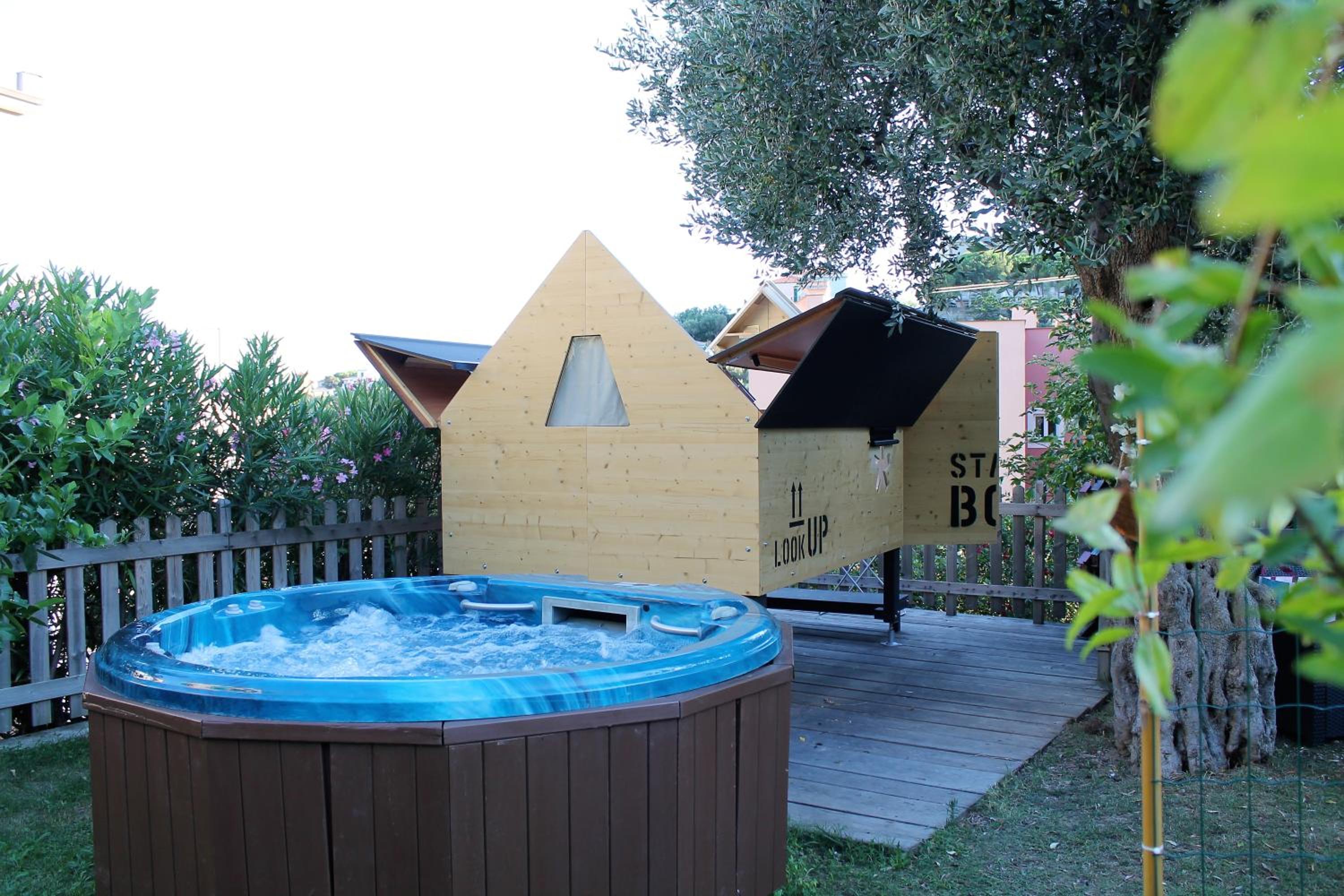 Bungalow photo 2