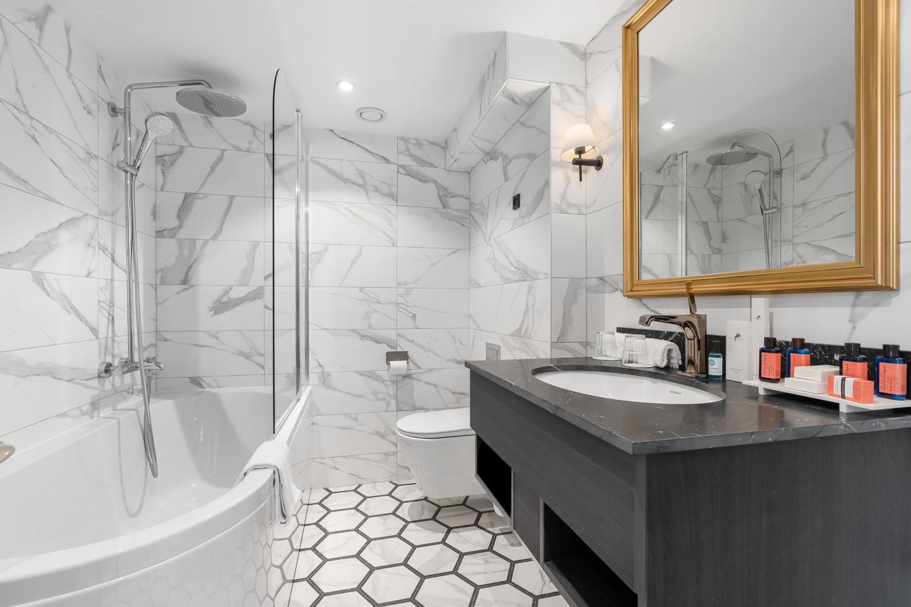 Junior Suite (2 Adults) - Photo 3