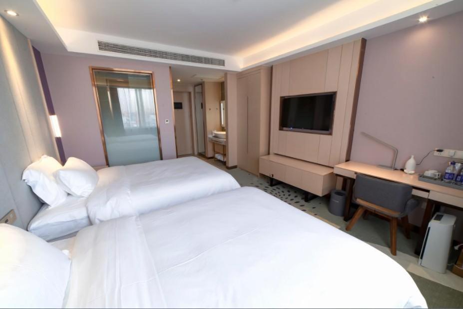 Deluxe Twin Room - Photo 3