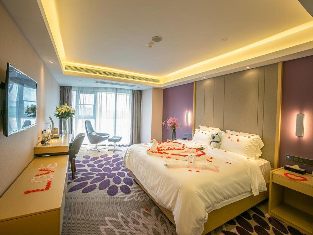 Deluxe Suite Room