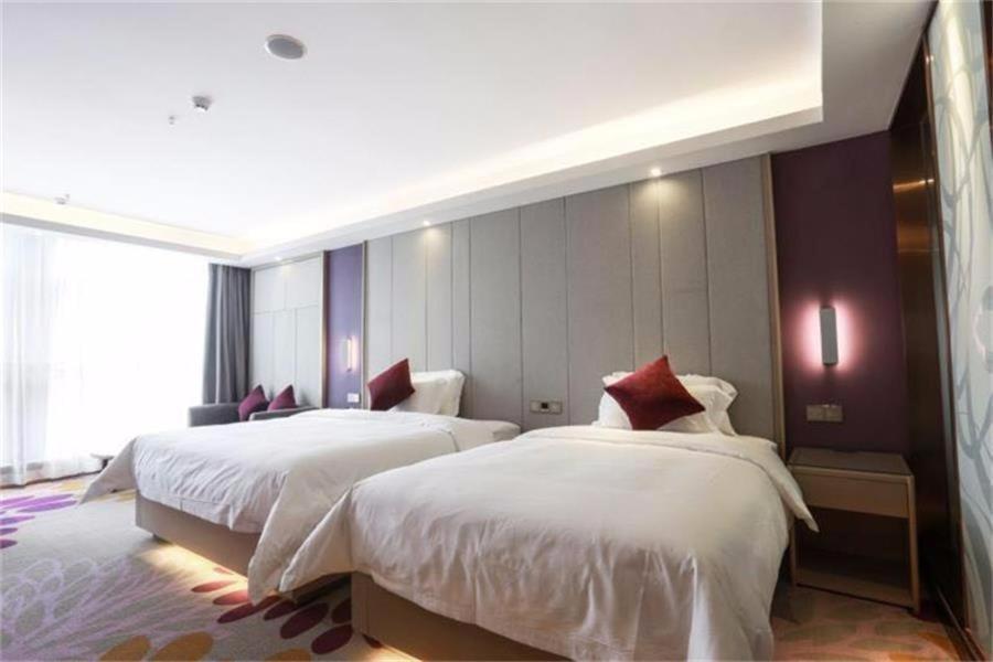 Deluxe Twin Room - Photo 5