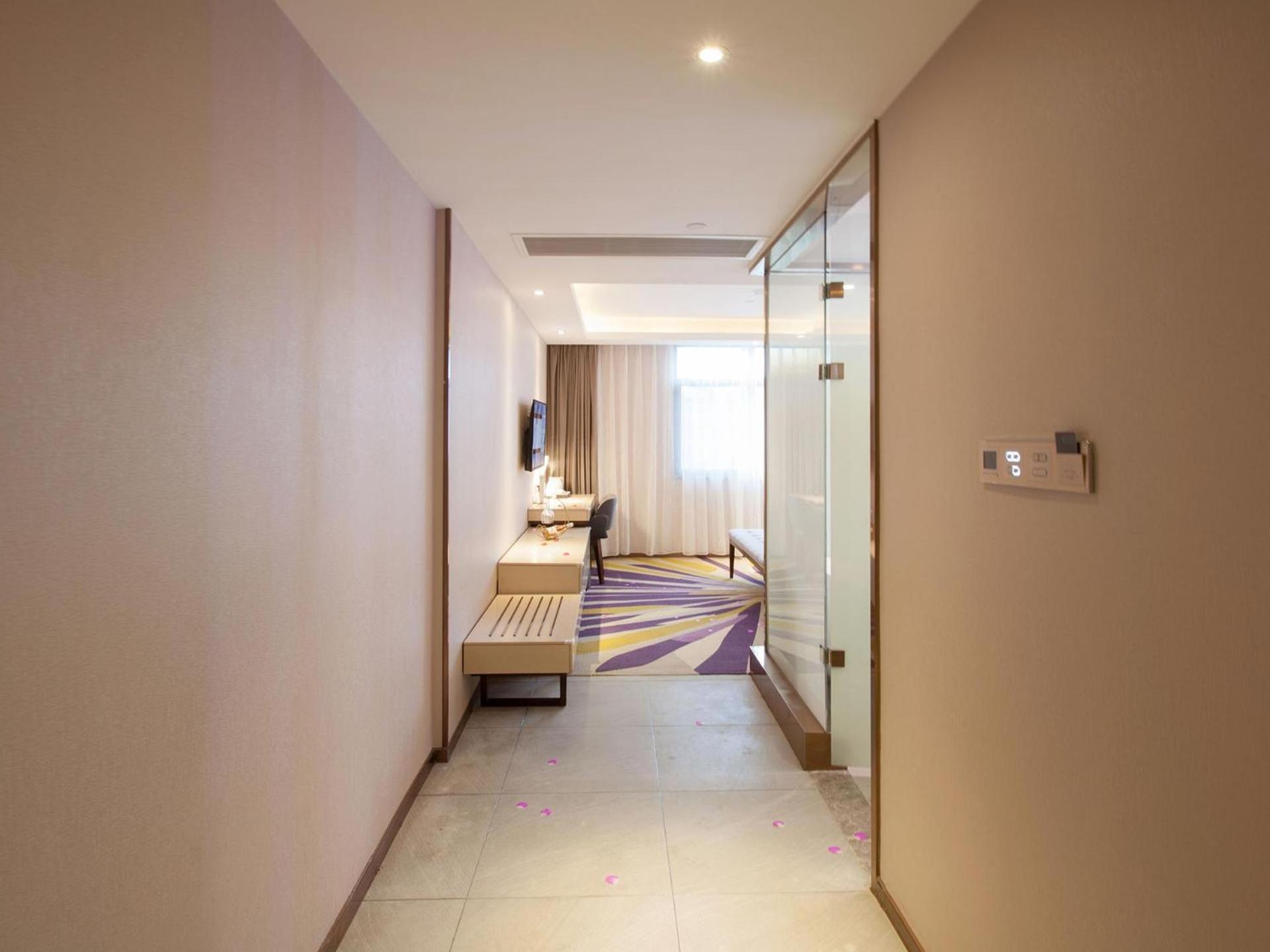 Deluxe Suite Room