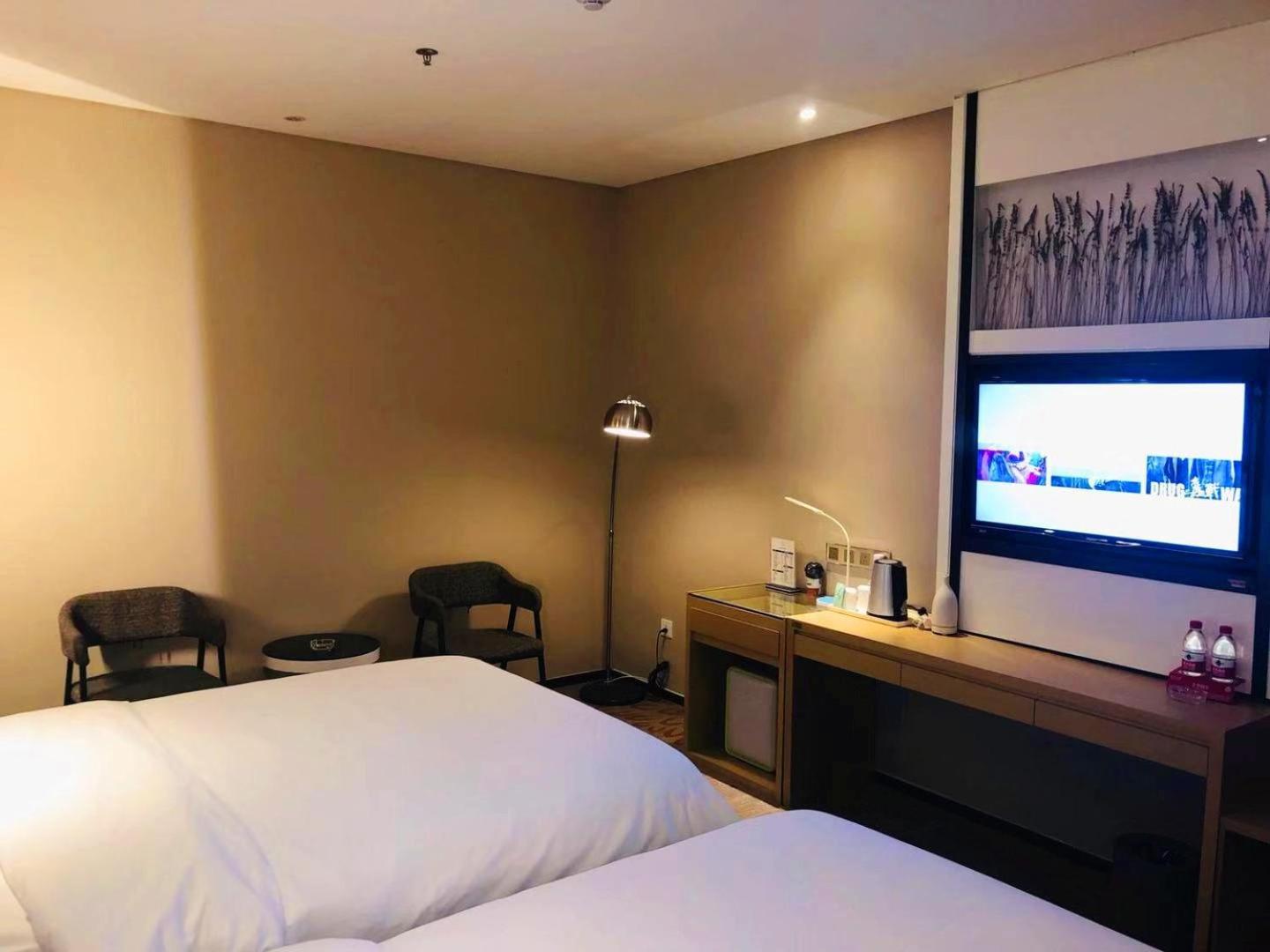 Deluxe Twin Room - Photo 3