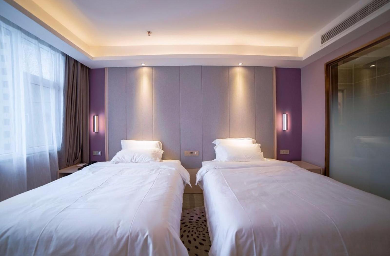 Deluxe Twin Room - Photo 2