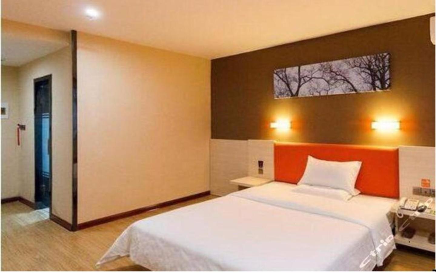 Standard Double Room photo 3