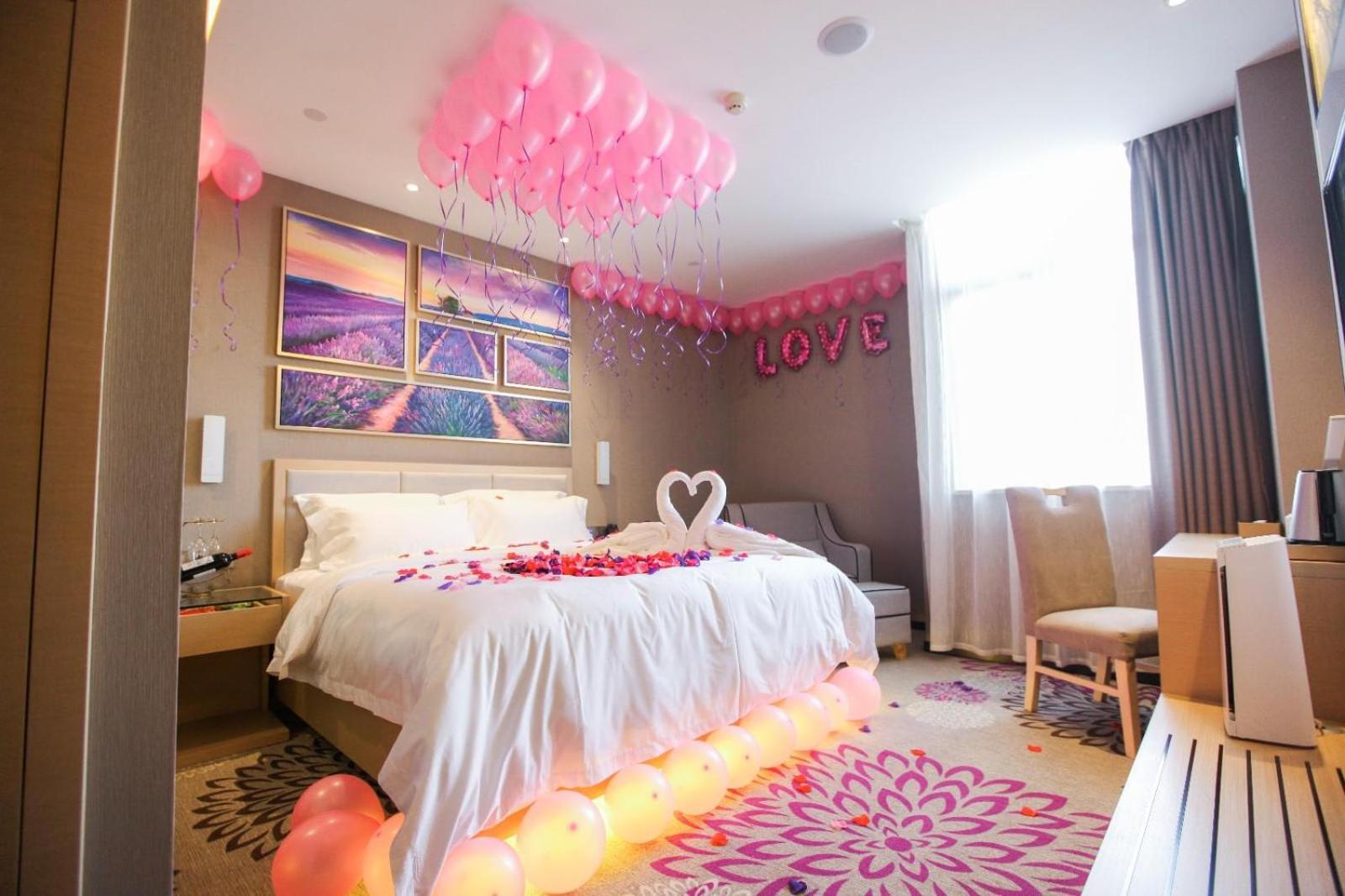 Romantic Double Room