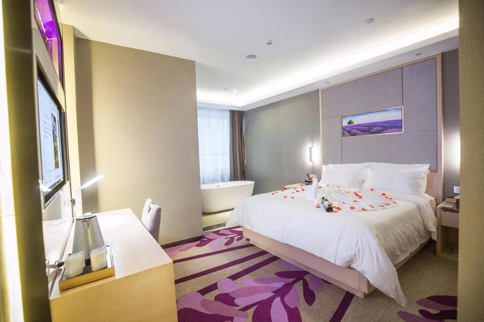 Romantic King Room 