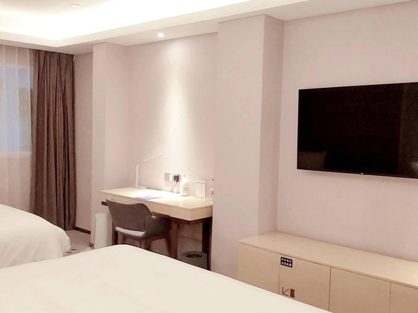 Deluxe Twin Room - Photo 2