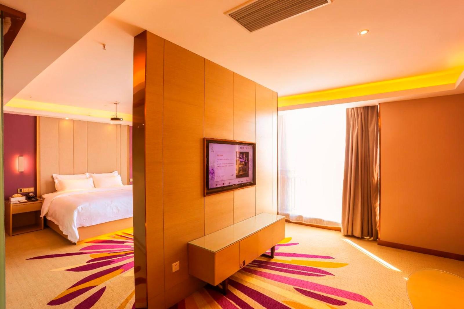 Business Suite photo 2
