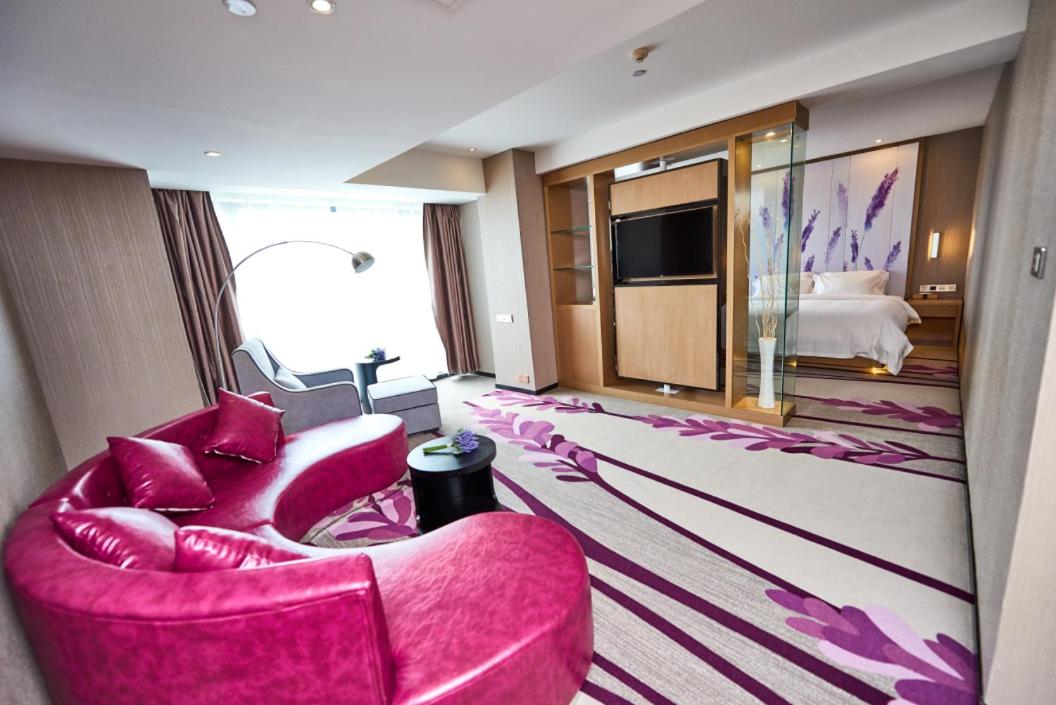 Deluxe Suite Room photo 2