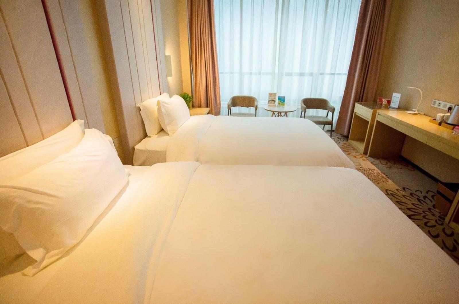 Deluxe Twin Room - Photo 9