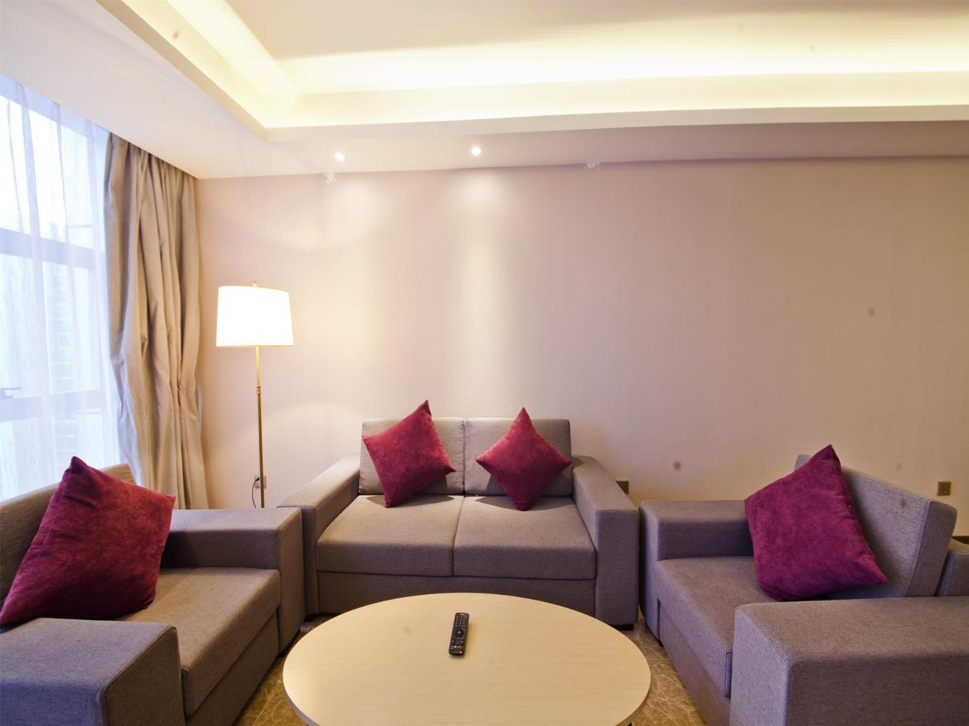 Deluxe Suite Room photo 2