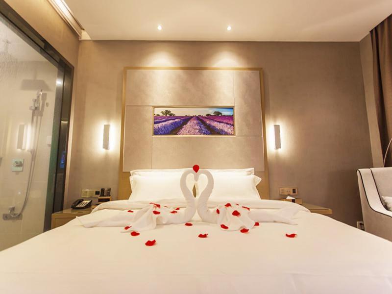 Romantic Double Room