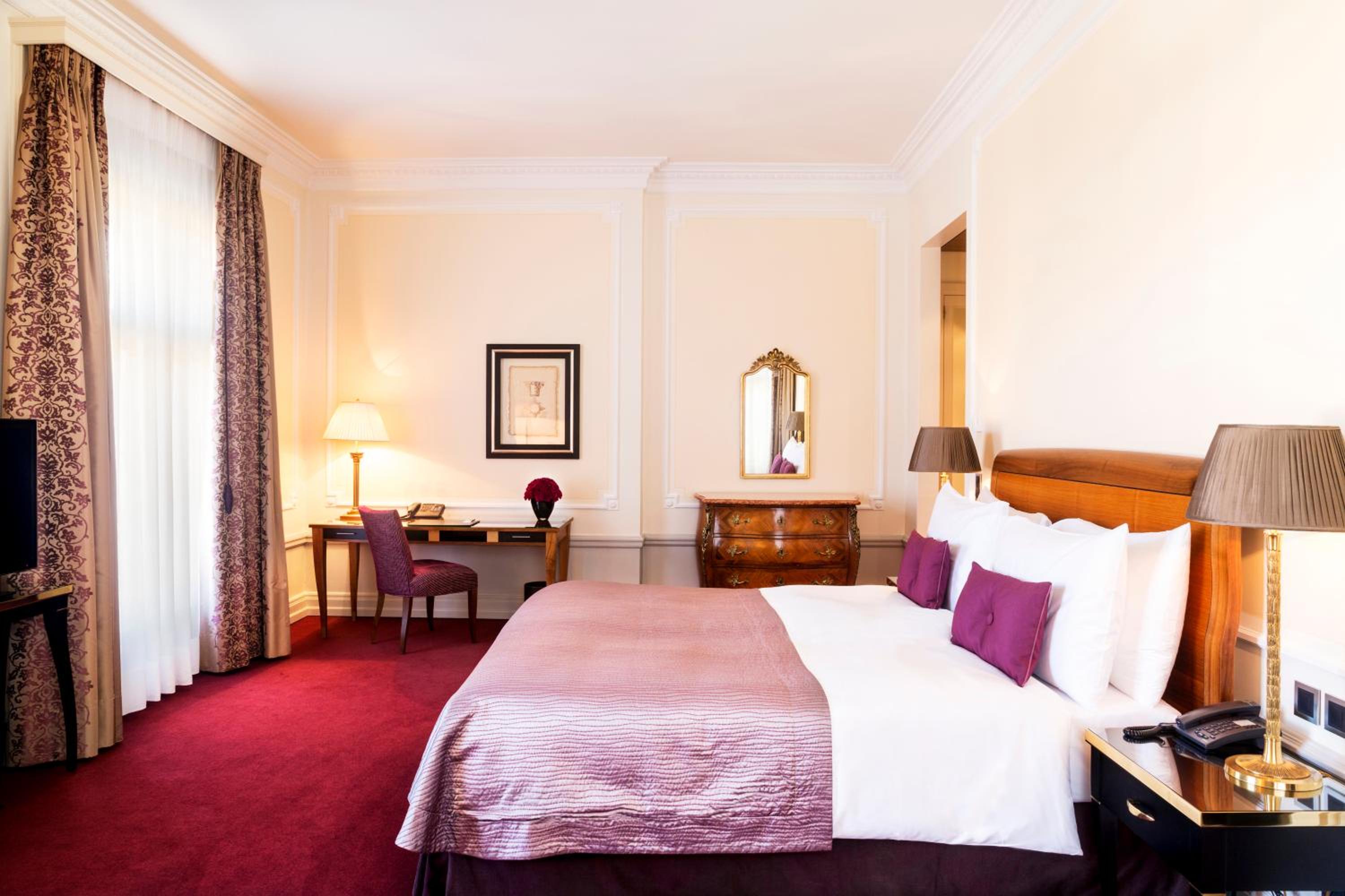 Standard Double Room - Photo 6