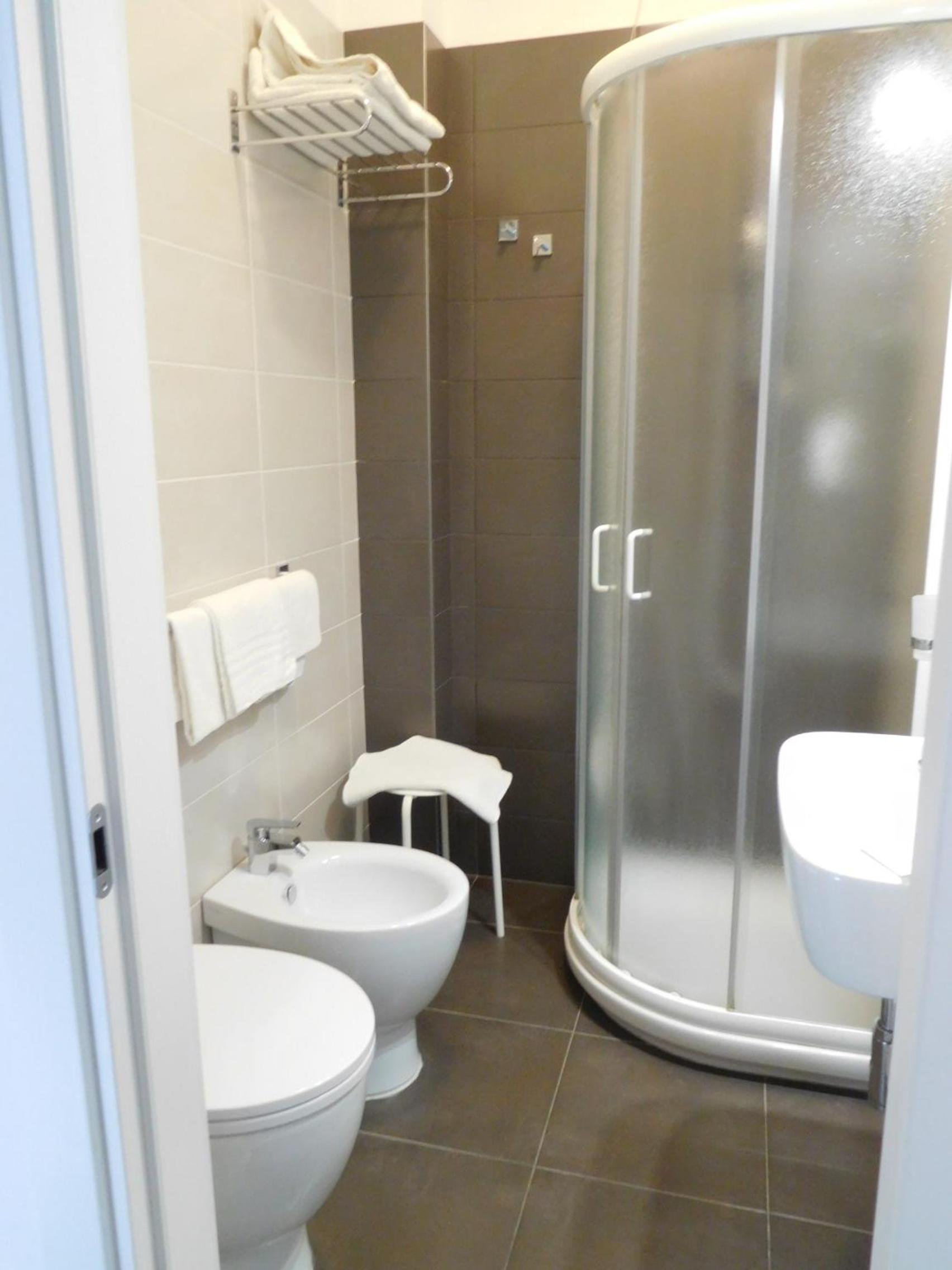 Superior Triple Room photo 3