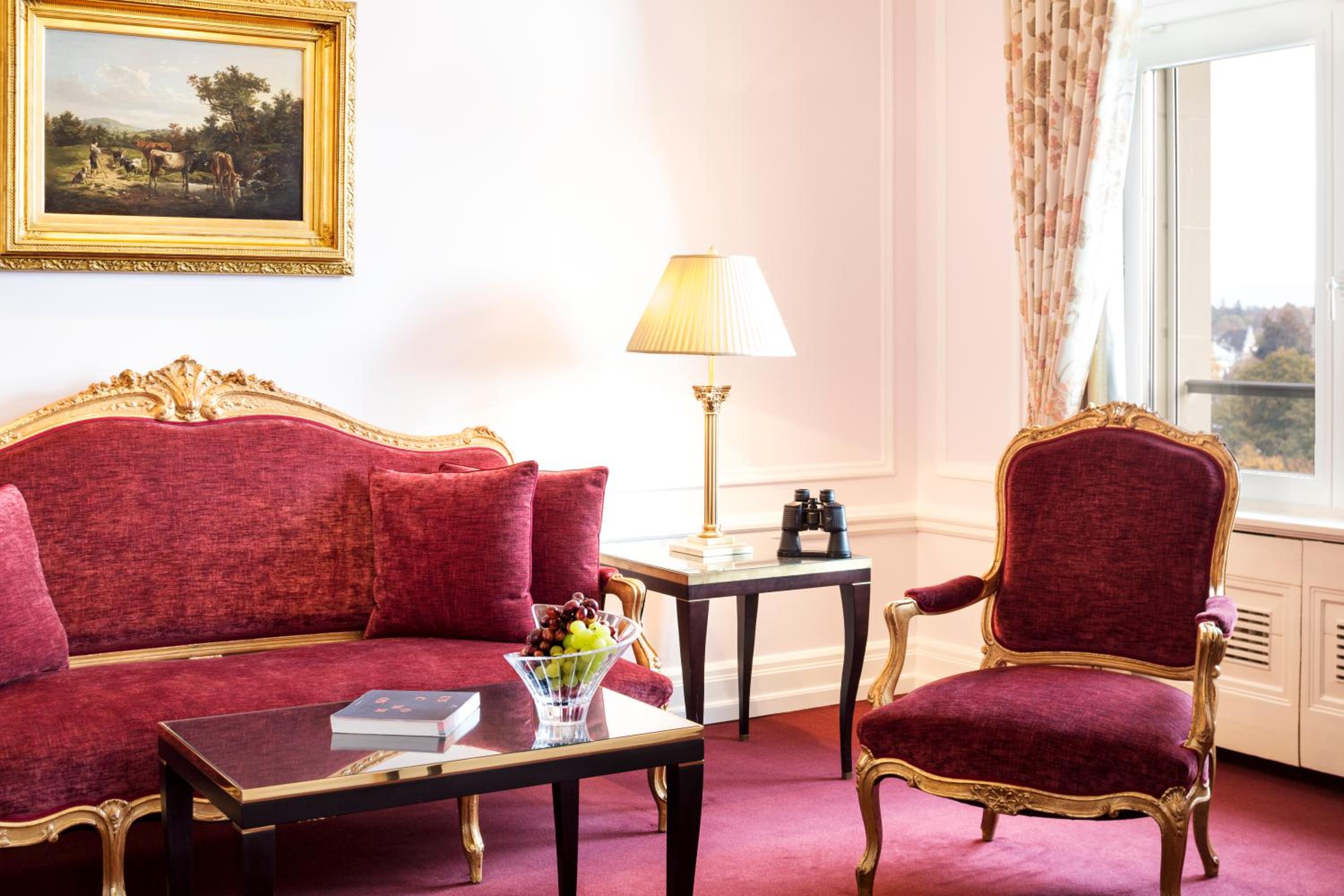 Deluxe Junior Suite - Photo 3