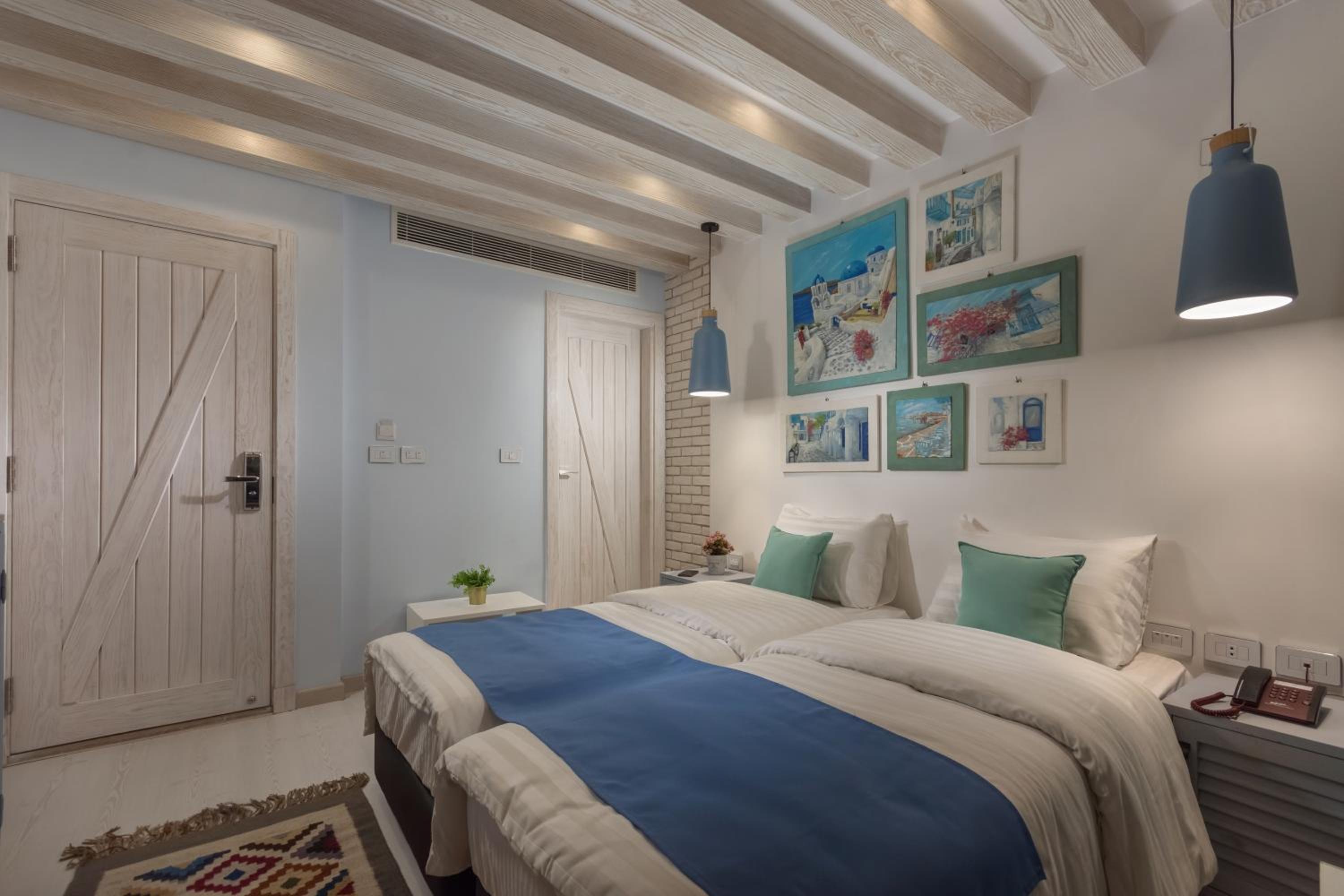 Double or Twin Room photo 3