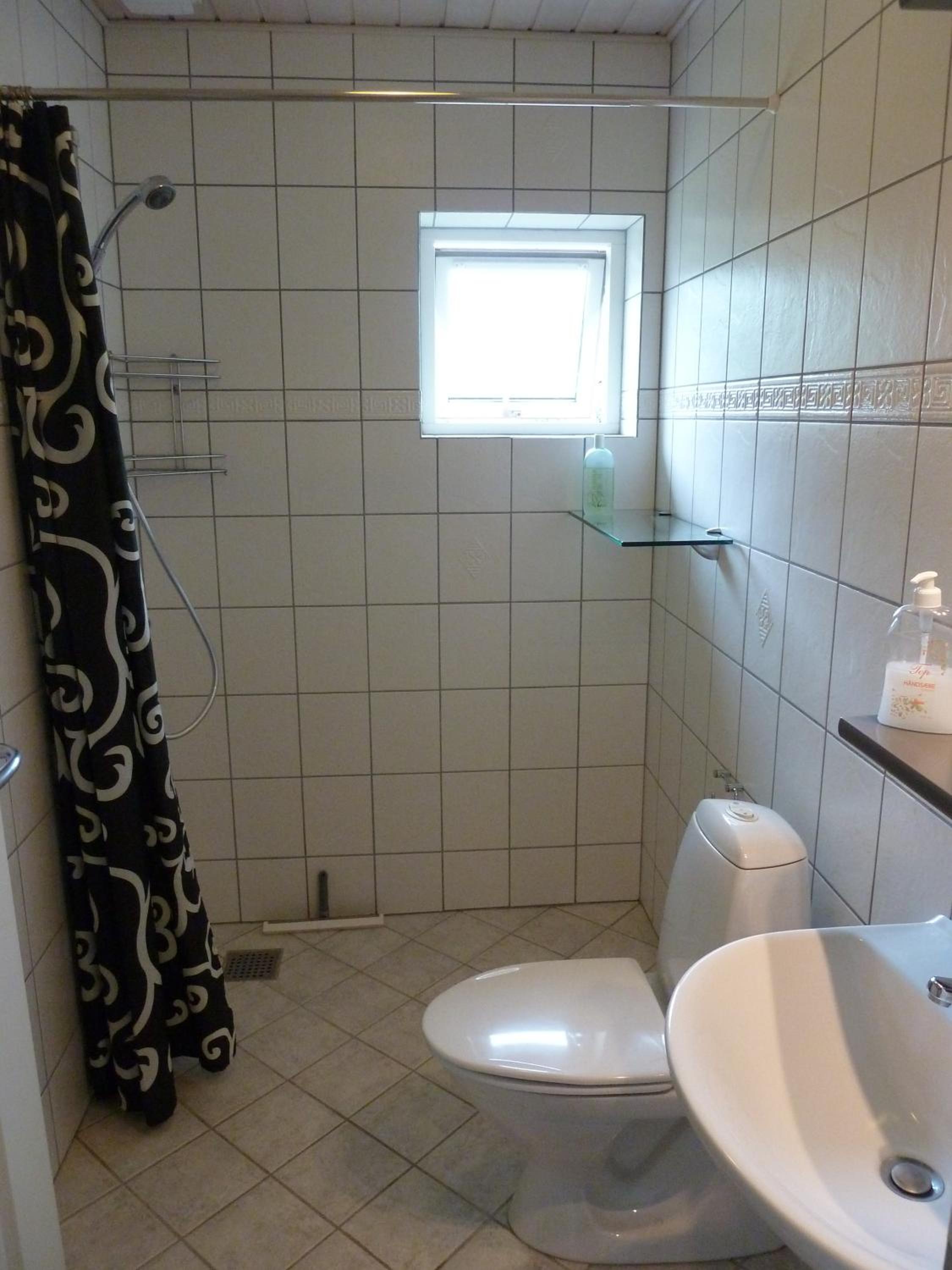 Double Room With Private Bathroom photo 2