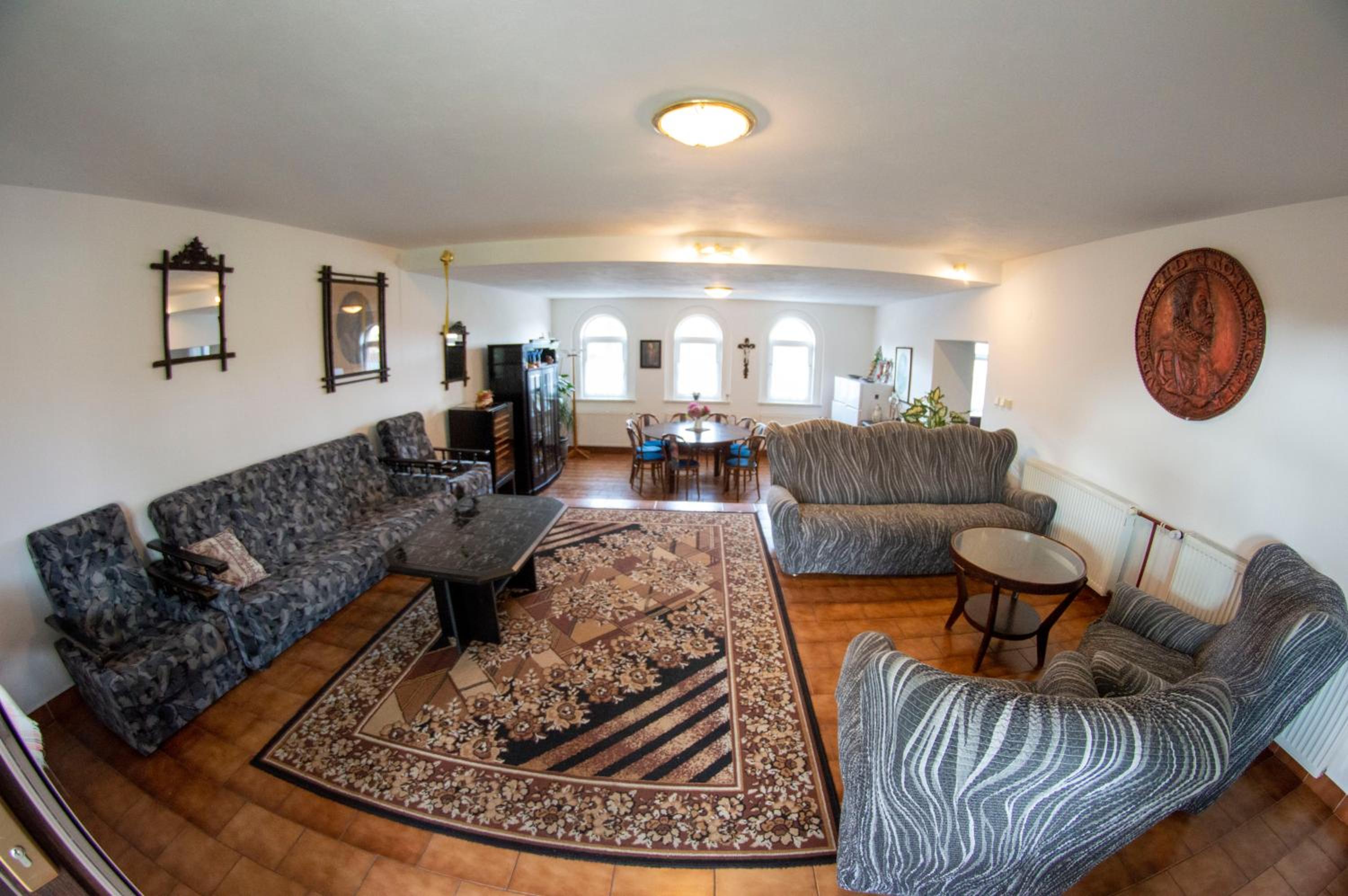 Apartment photo 1