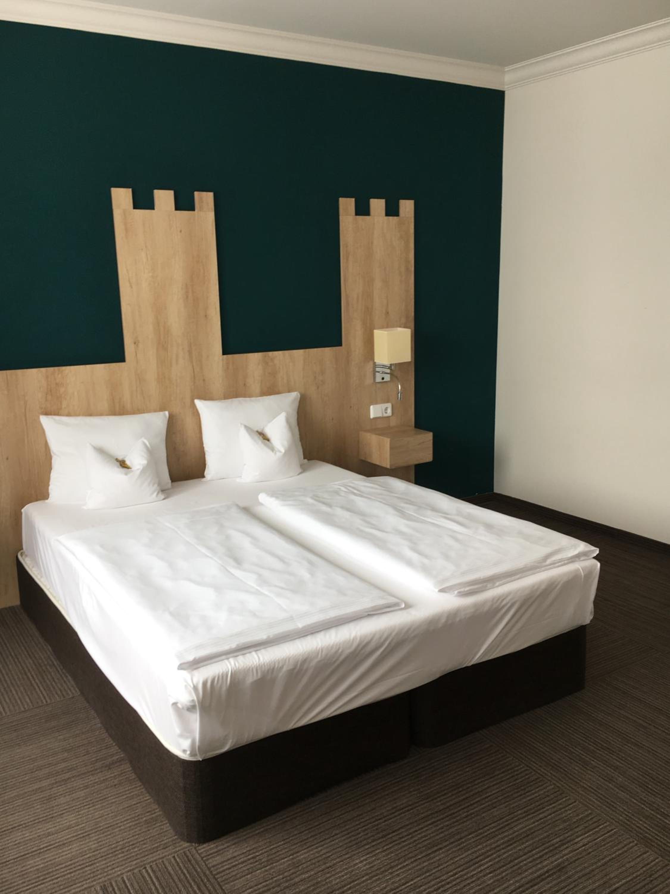 Large Double or Twin Room photo 1