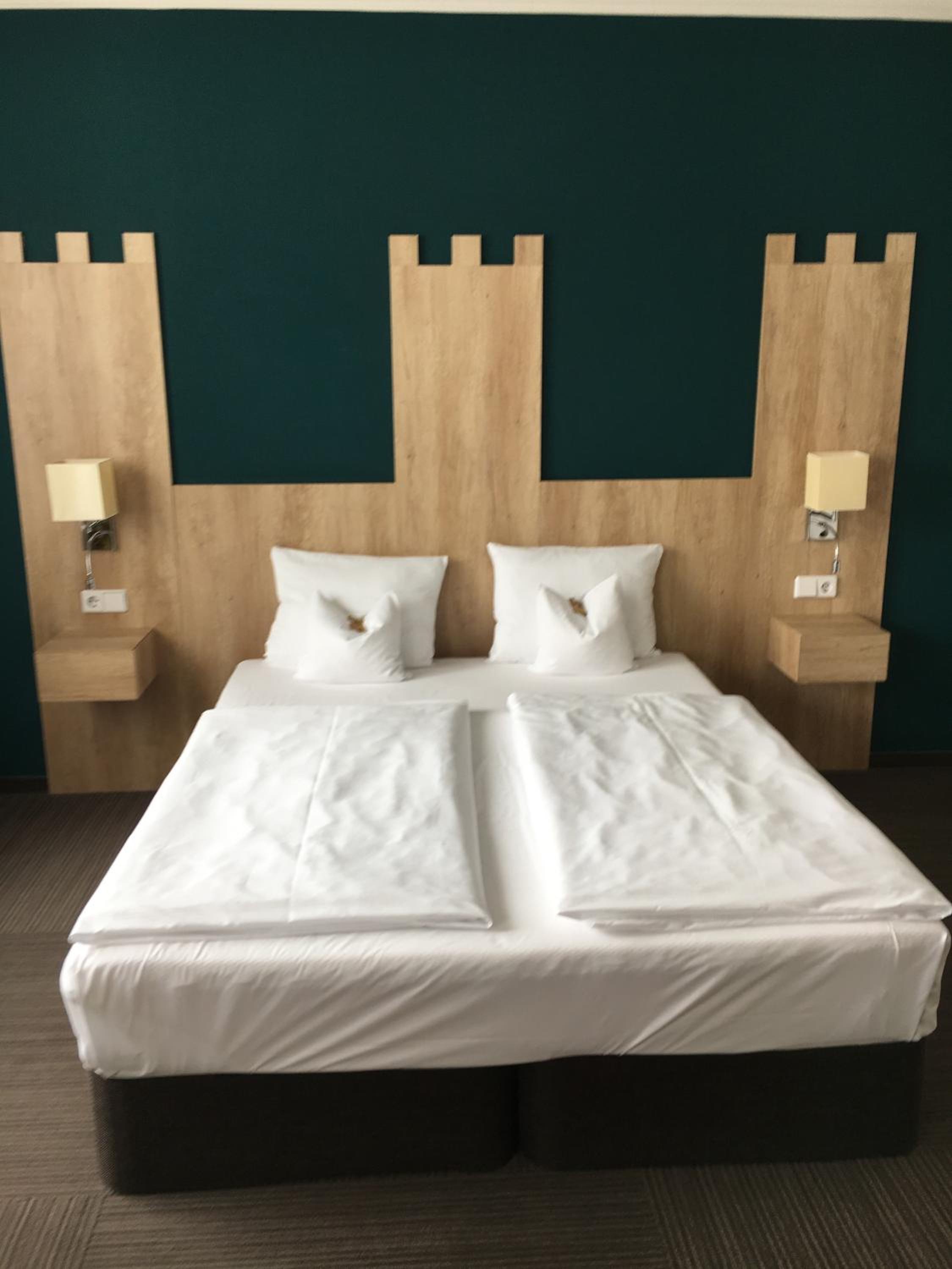 Large Double or Twin Room photo 3