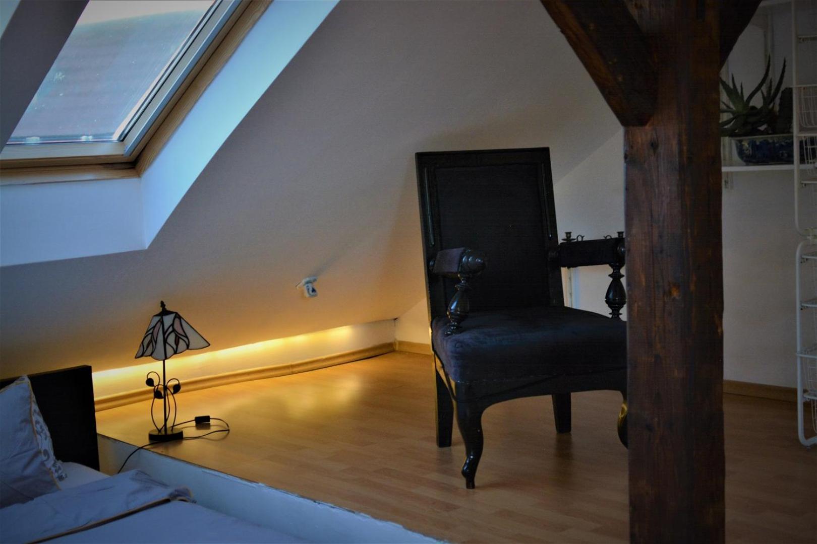 One-Bedroom Apartment - Photo 4