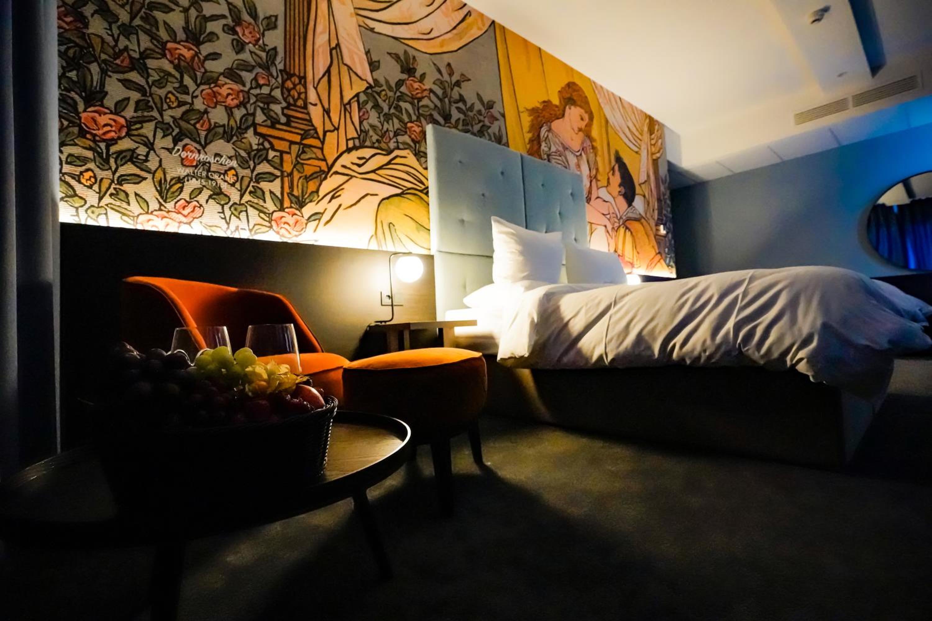 Superior King Room - Photo 10