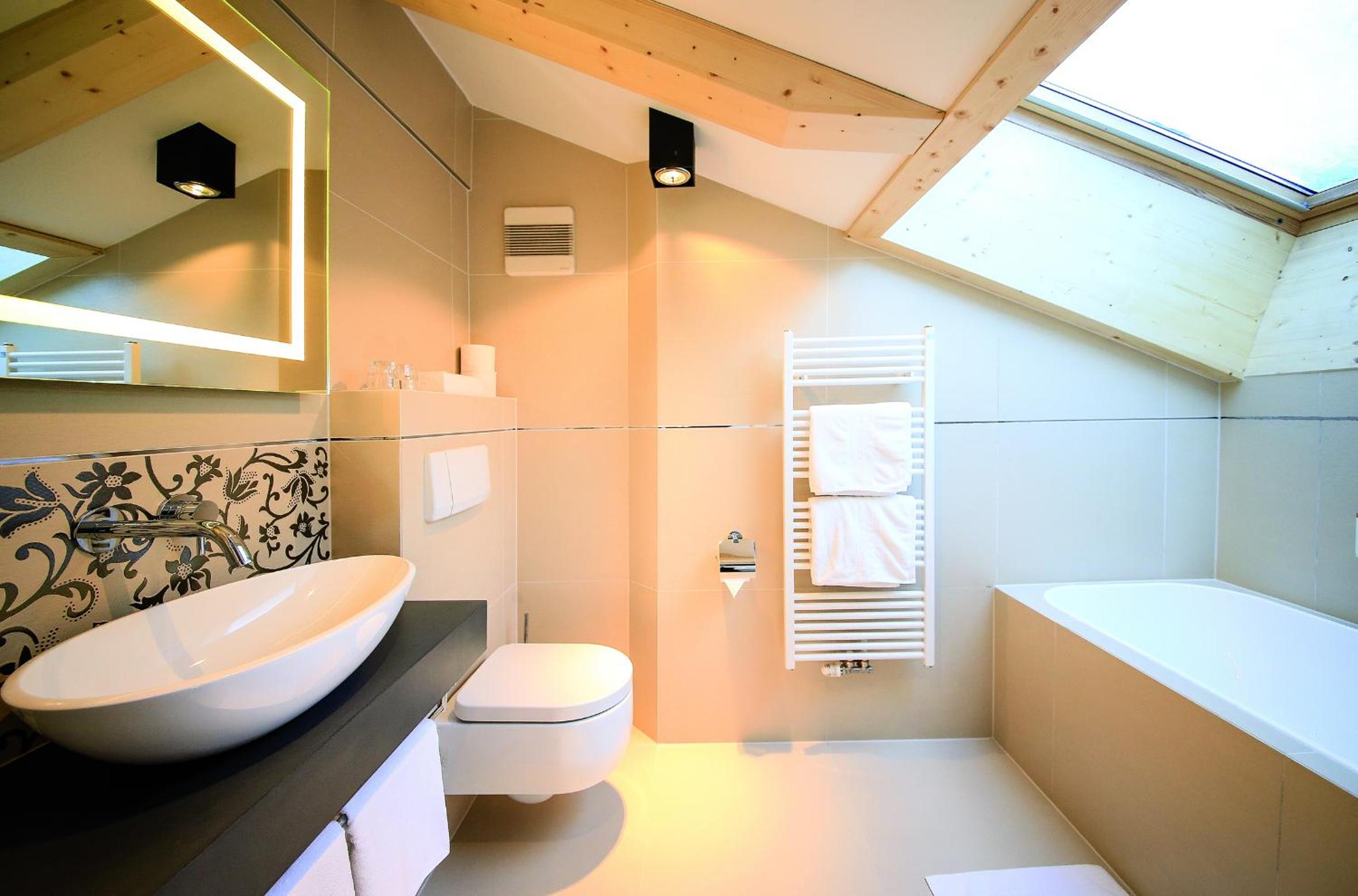 Deluxe Double Room with Mountain View photo 2