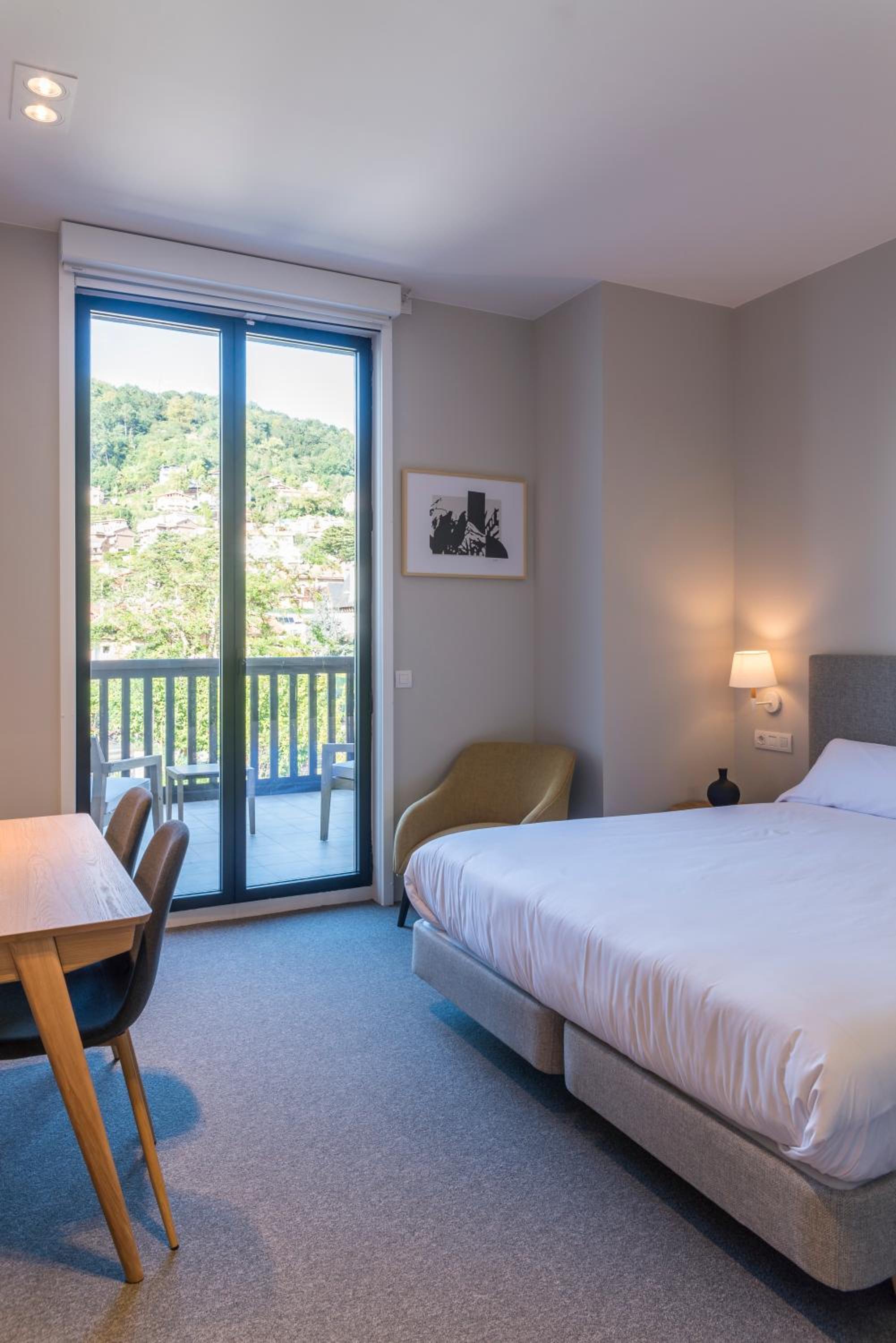 Deluxe Double Room with Terrace and Mountain View - Photo 1
